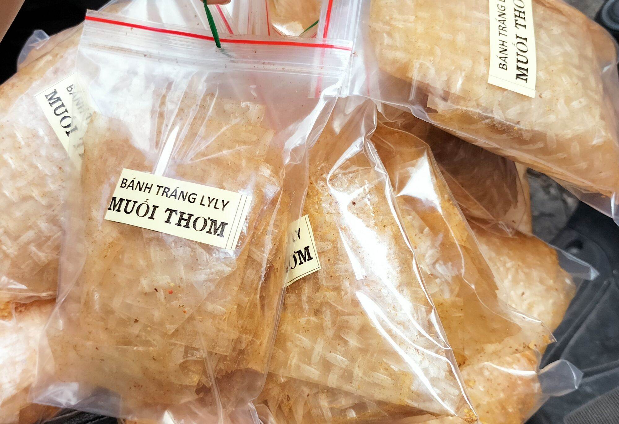 (Sản phẩm mới) BÁNH TRÁNG MUỐI THƠM CAY ĐẬM VỊ