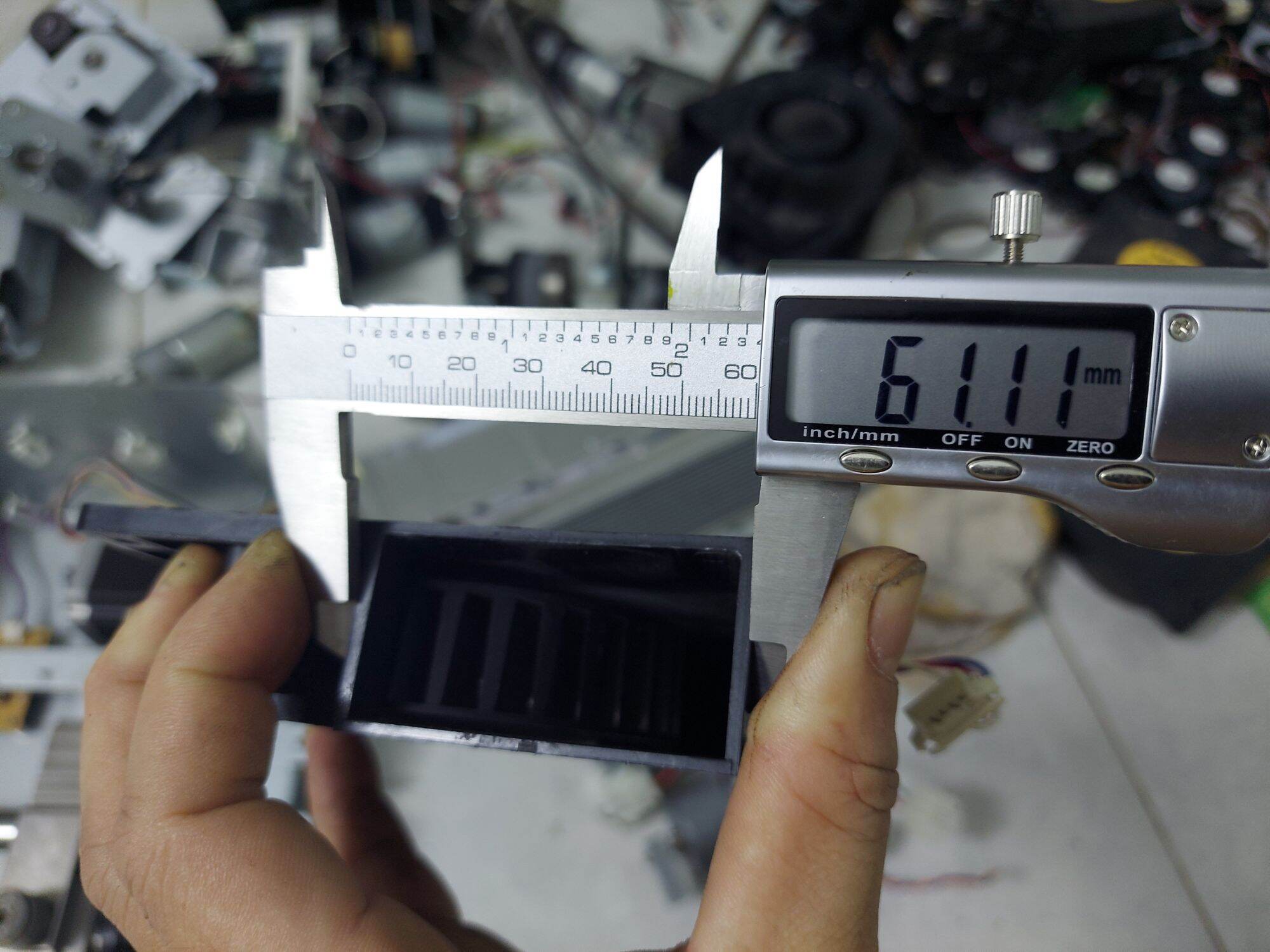 Quạt Sò NMB 24v-0.4A tháo máy Nhật.