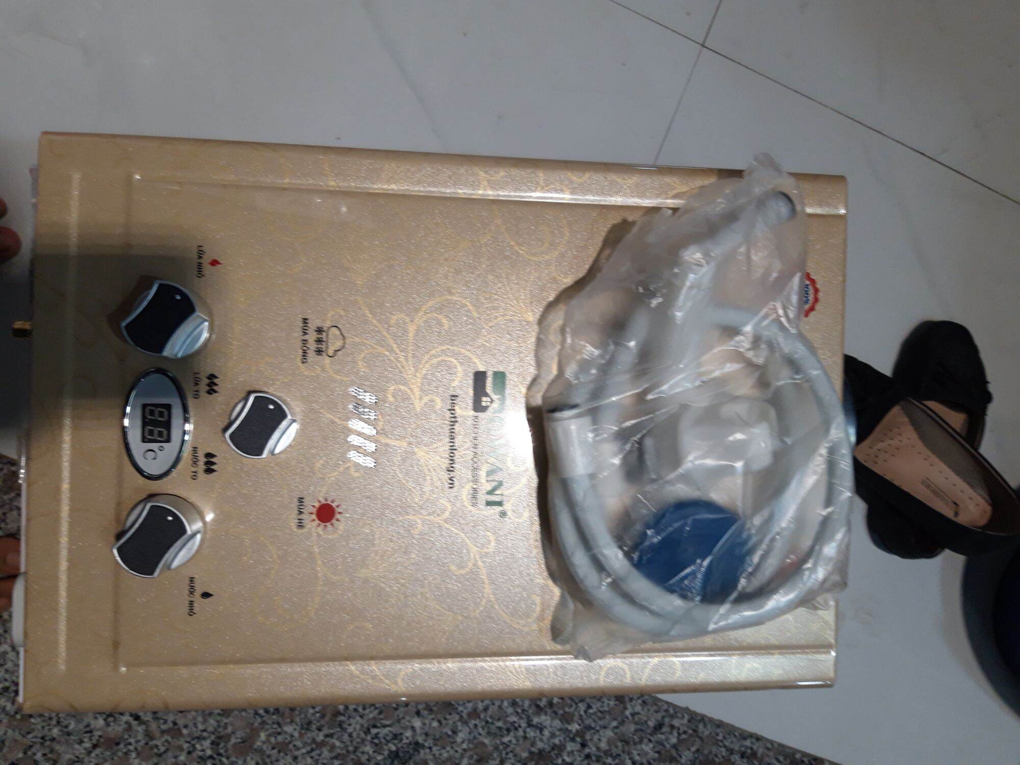 Bình nóng lạnh Gas Owani 10L Combo
