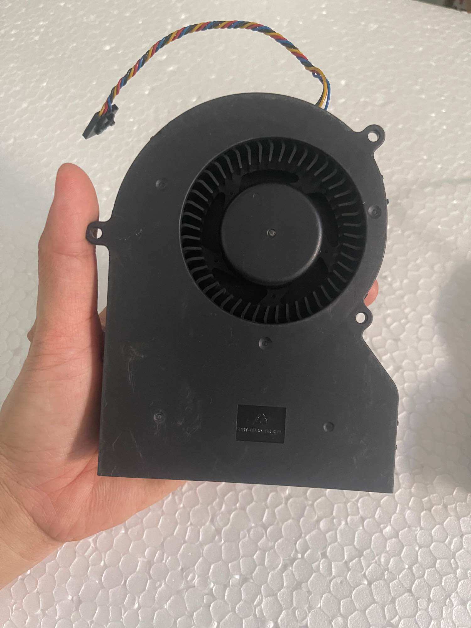 Quạt tản nhiệt ly tâm 12V siêu mạnh