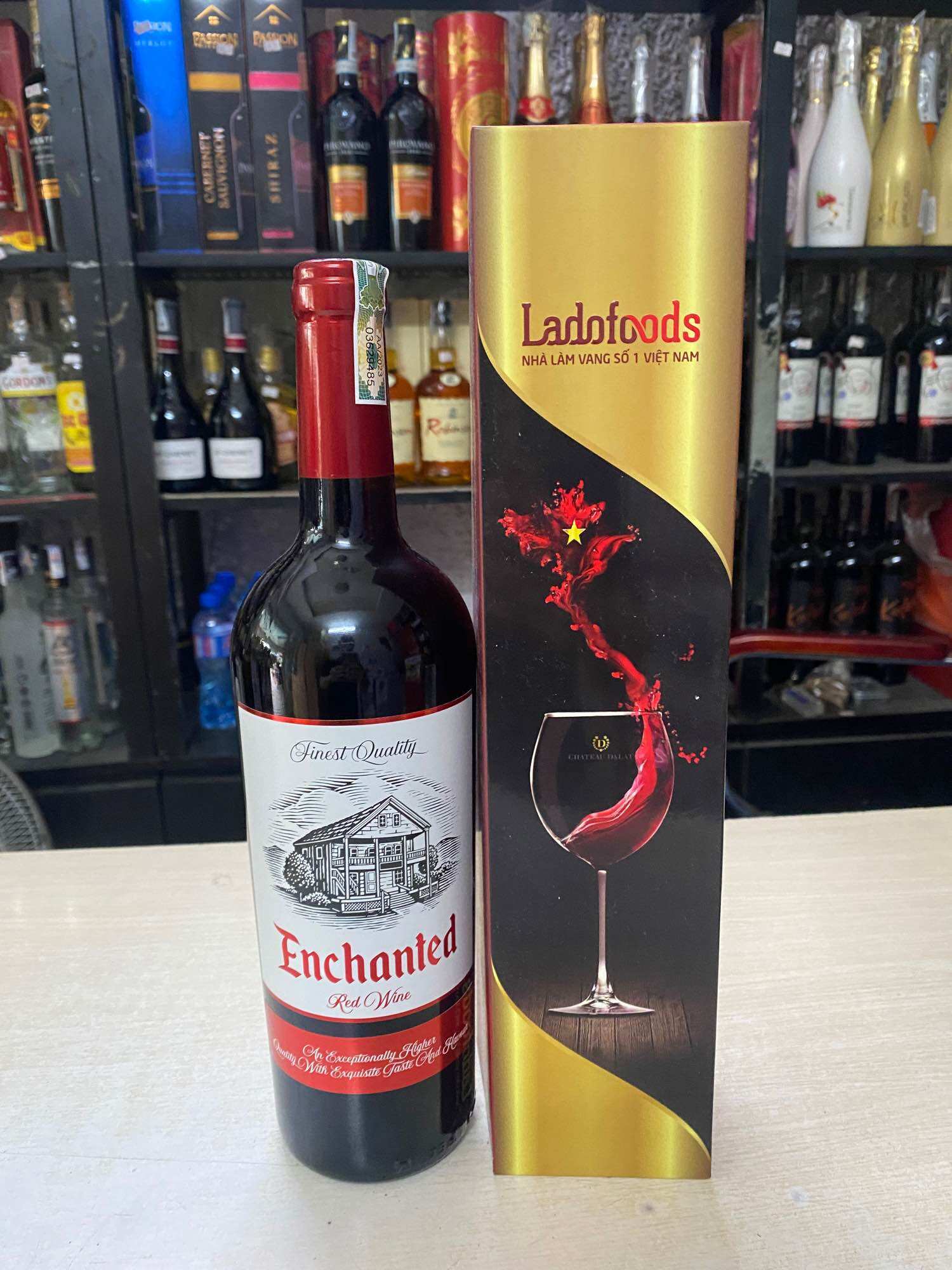 Vang Đỏ ENCHANTED Red Wine 13% 750ml