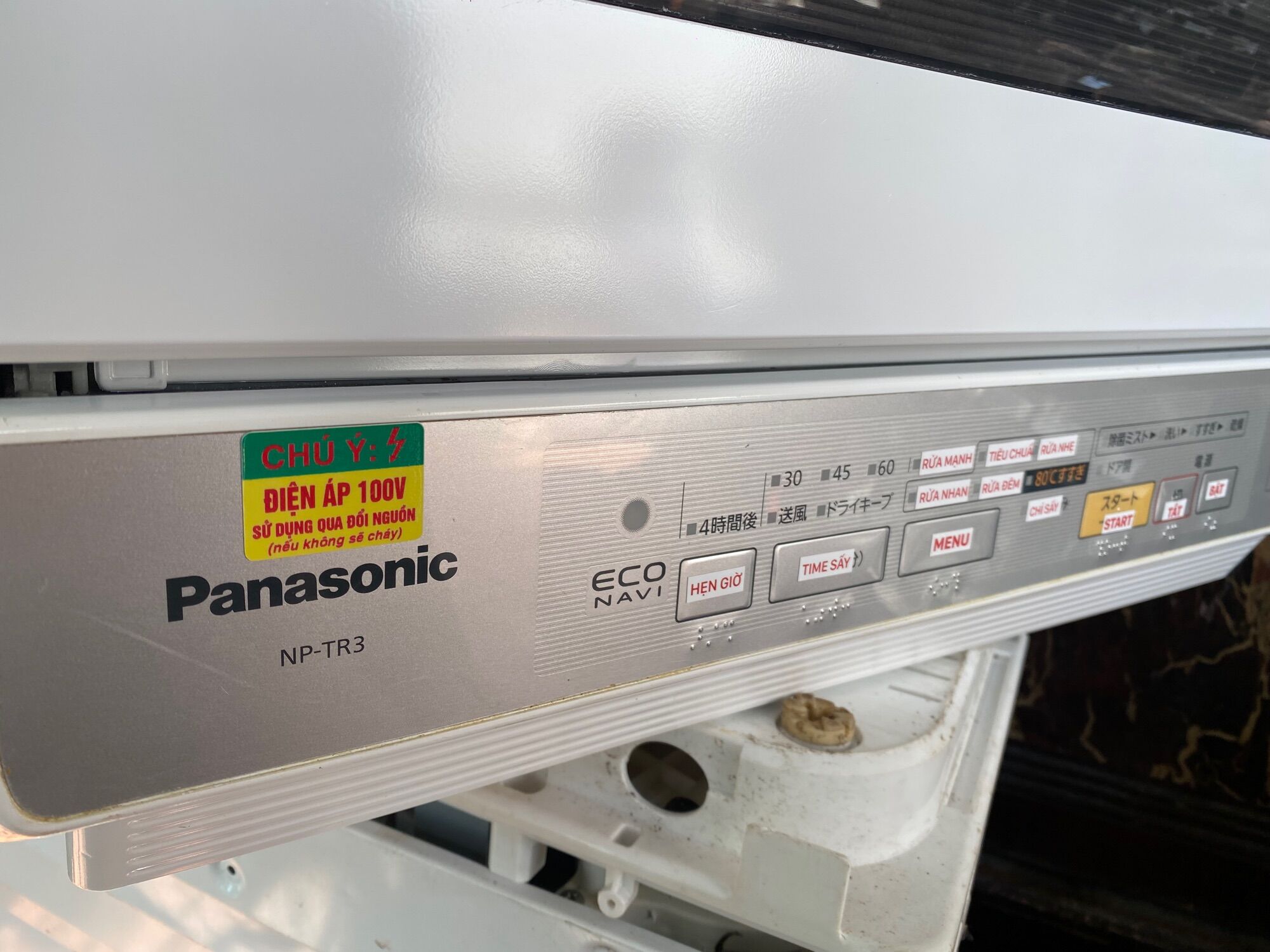 Máy rửa bát Panasonic TR3 Nội Địa Nhật Bản