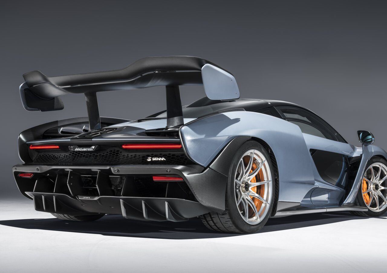 Xe Mô Hình Hot Wheels tỉ lệ 1:64 "Mclaren Senna" (Blue/Xanh) (Model 2019)