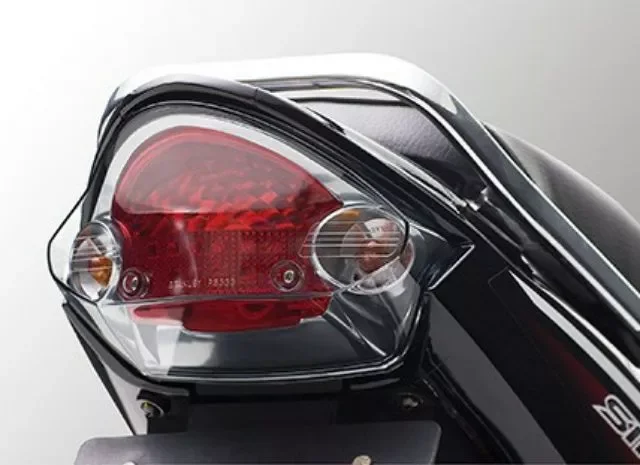 Nắp kính chụp đèn hậu sirius Zin