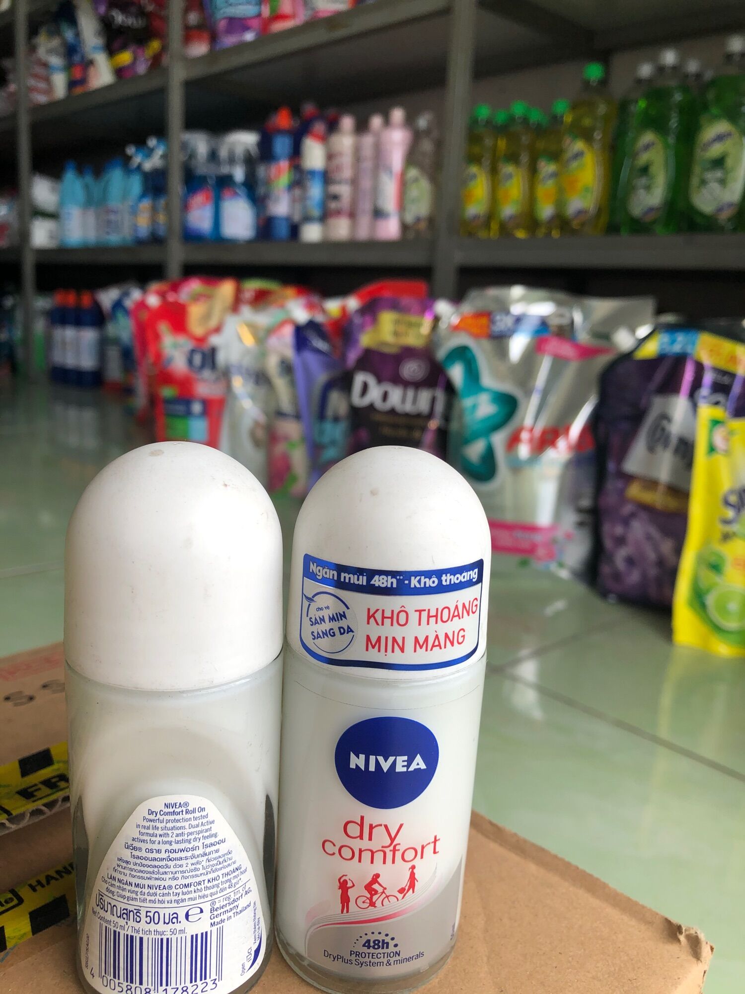 Lăn khử mùi Nivea khô thoáng nữ chai 50 ml
