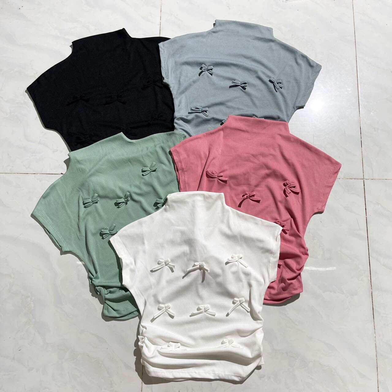 ÁO THUN CỔ LỌ NƠ(ảnh thật)