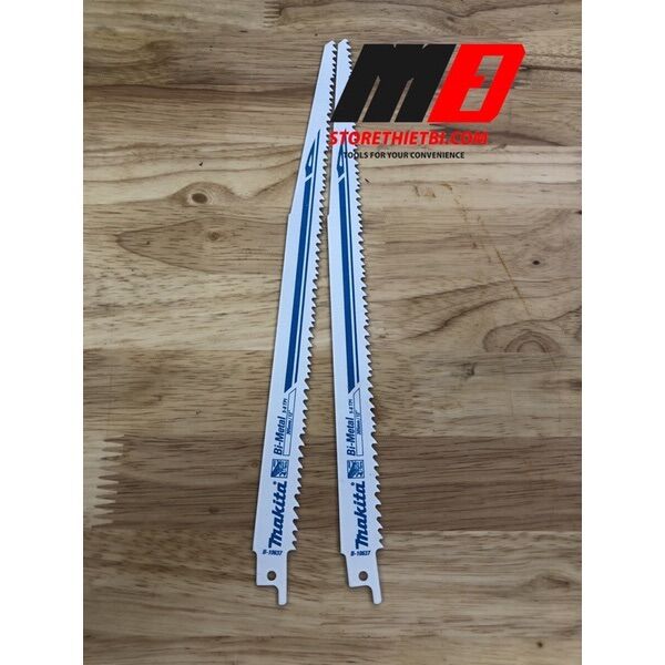 B-10637 lưỡi cưa kiếm cắt gỗ có đinh makita 305mm
