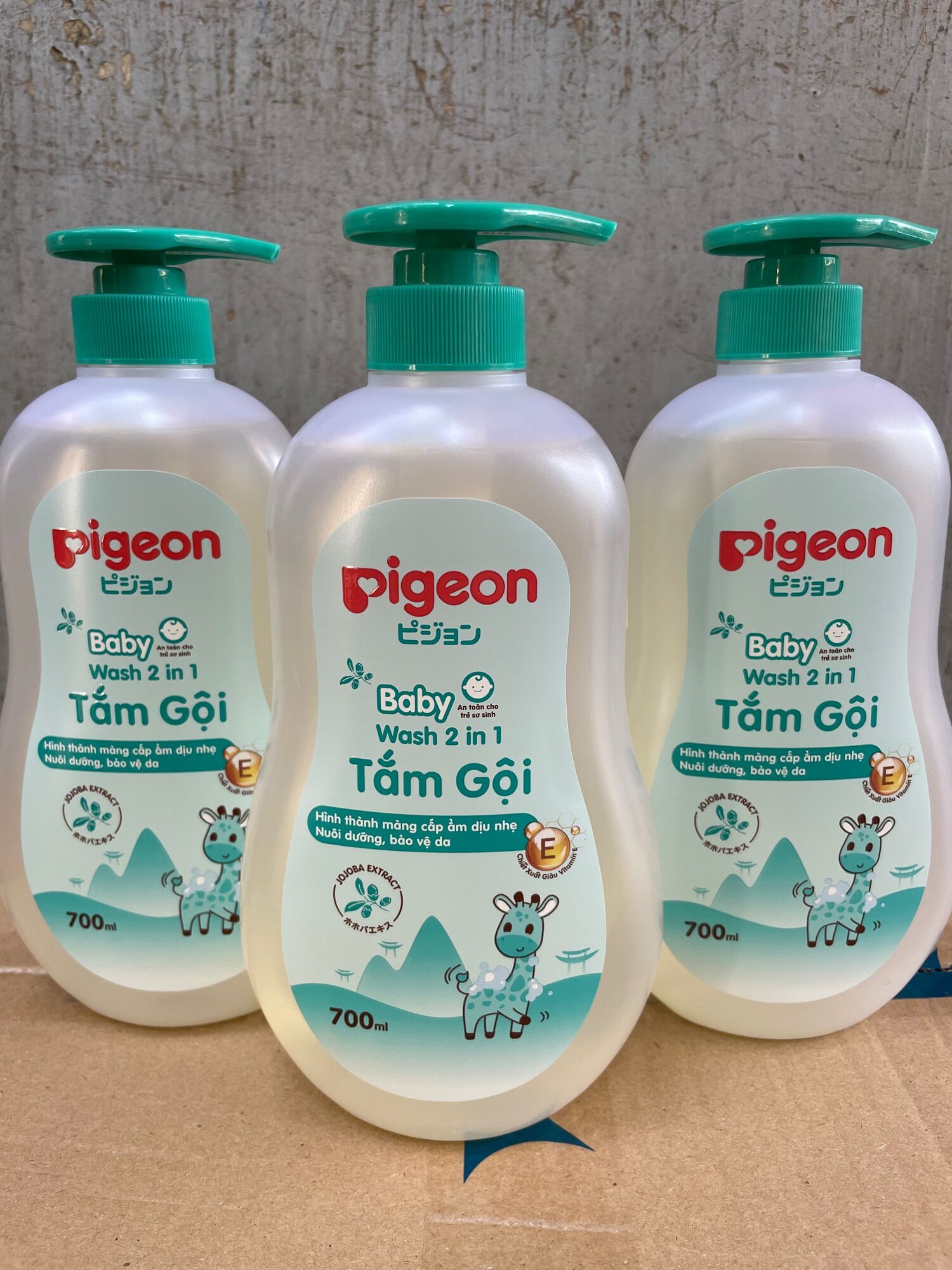 Tắm gội pigeon baby 2in1 700ml