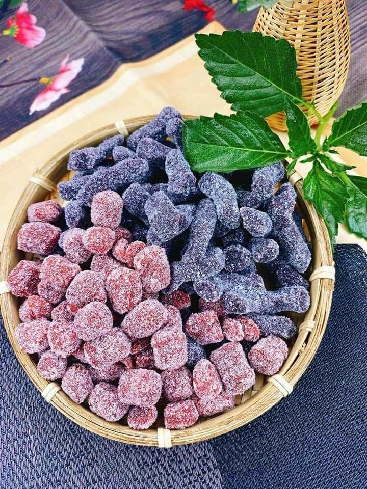 100gr kẹo dâu tây tằm