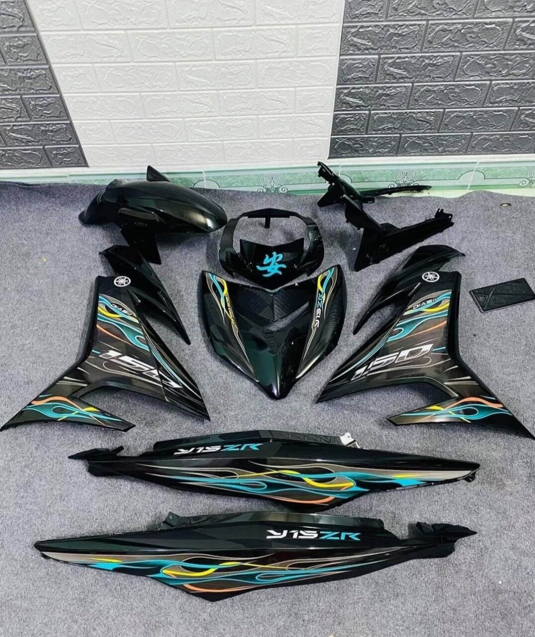 Tem rời exciter 150 đen mẫu lửa siêu đẹp