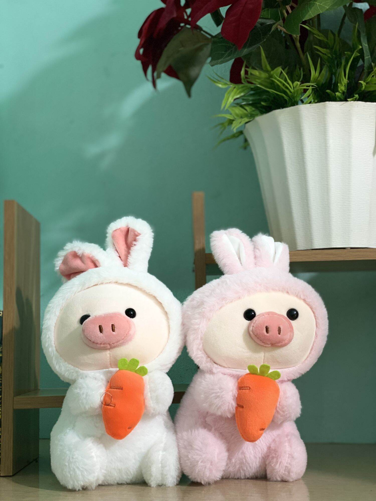 Gấu bông Heo ôm cà rốt
