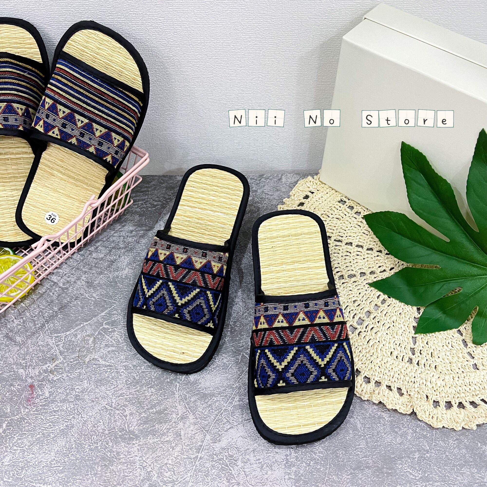 Dép chiếu thổ cẩm xanh quai ngang