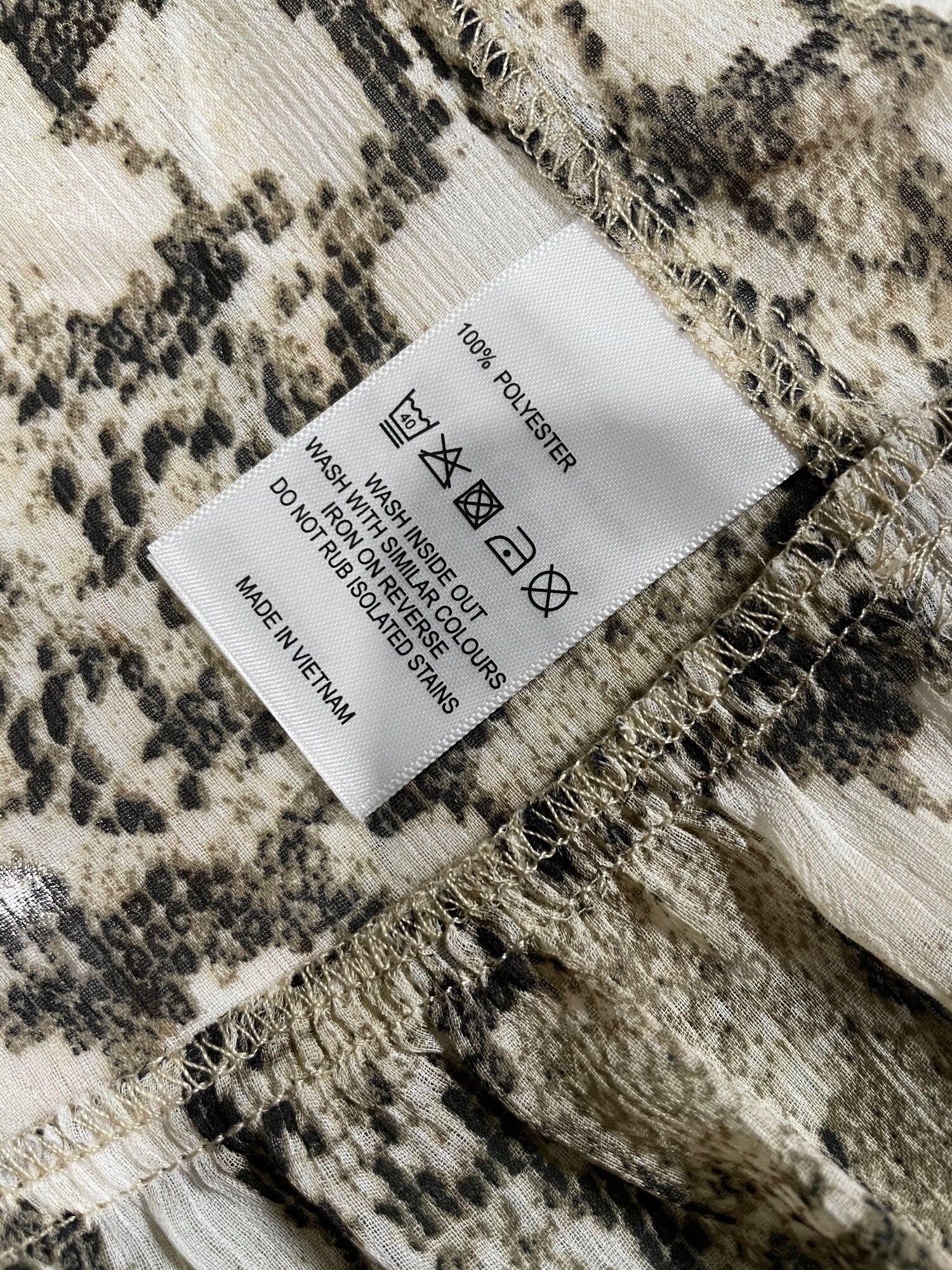 Áo Feather & Bone Dư Xịn Cổ Cột Nơ Tay Bồng Sang Size S ( Có Sẵn )
