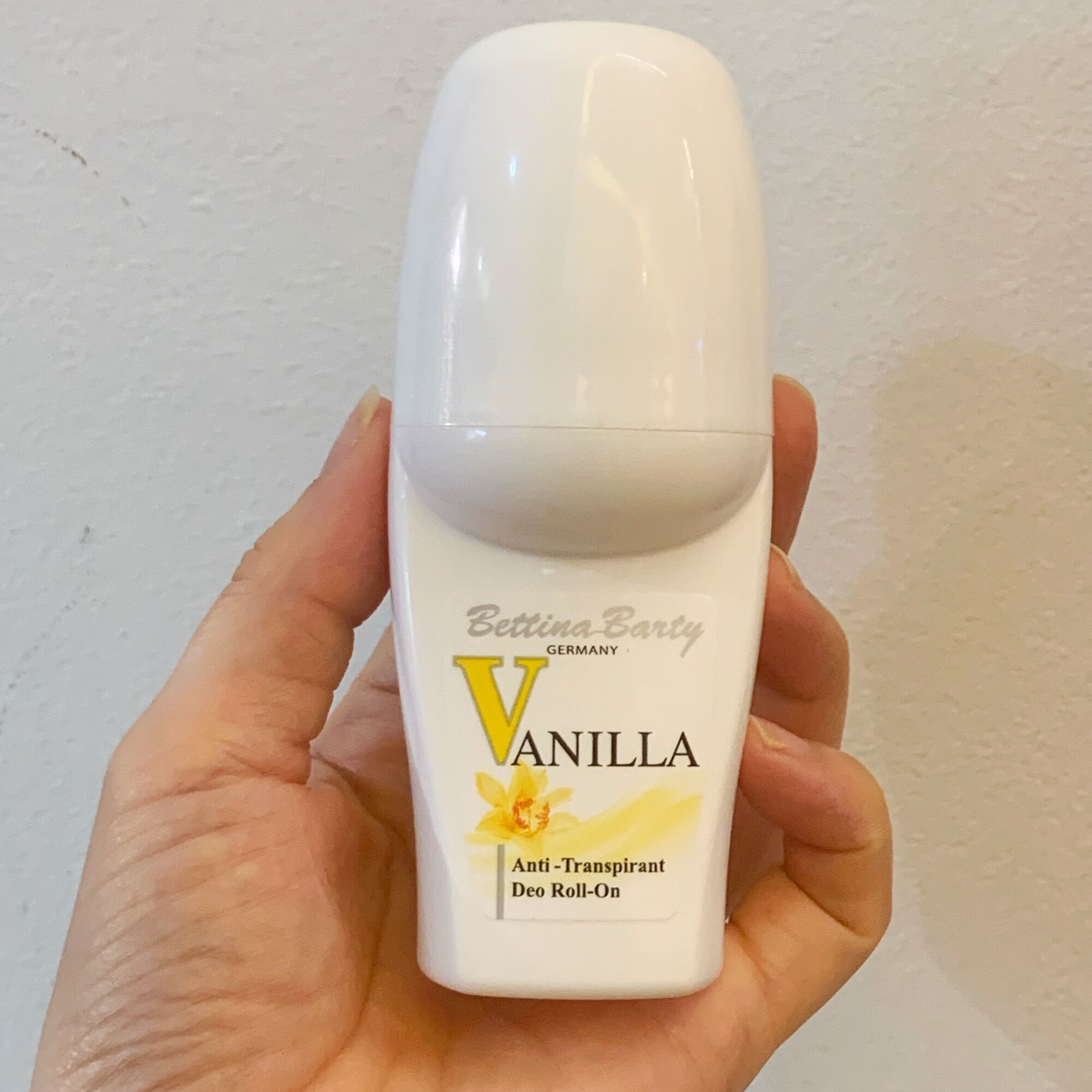 Lăn khử mùi Vanilla Bettina Barty của Đức/50ml