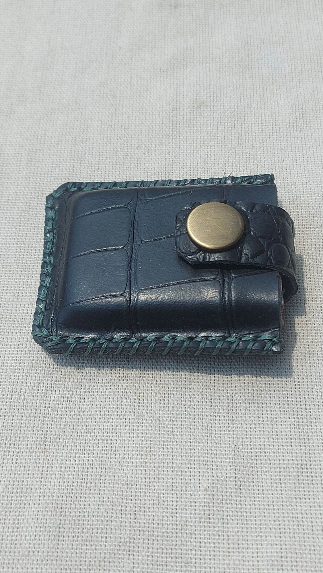 Bao da zippo ( da bò vân cá sấu )