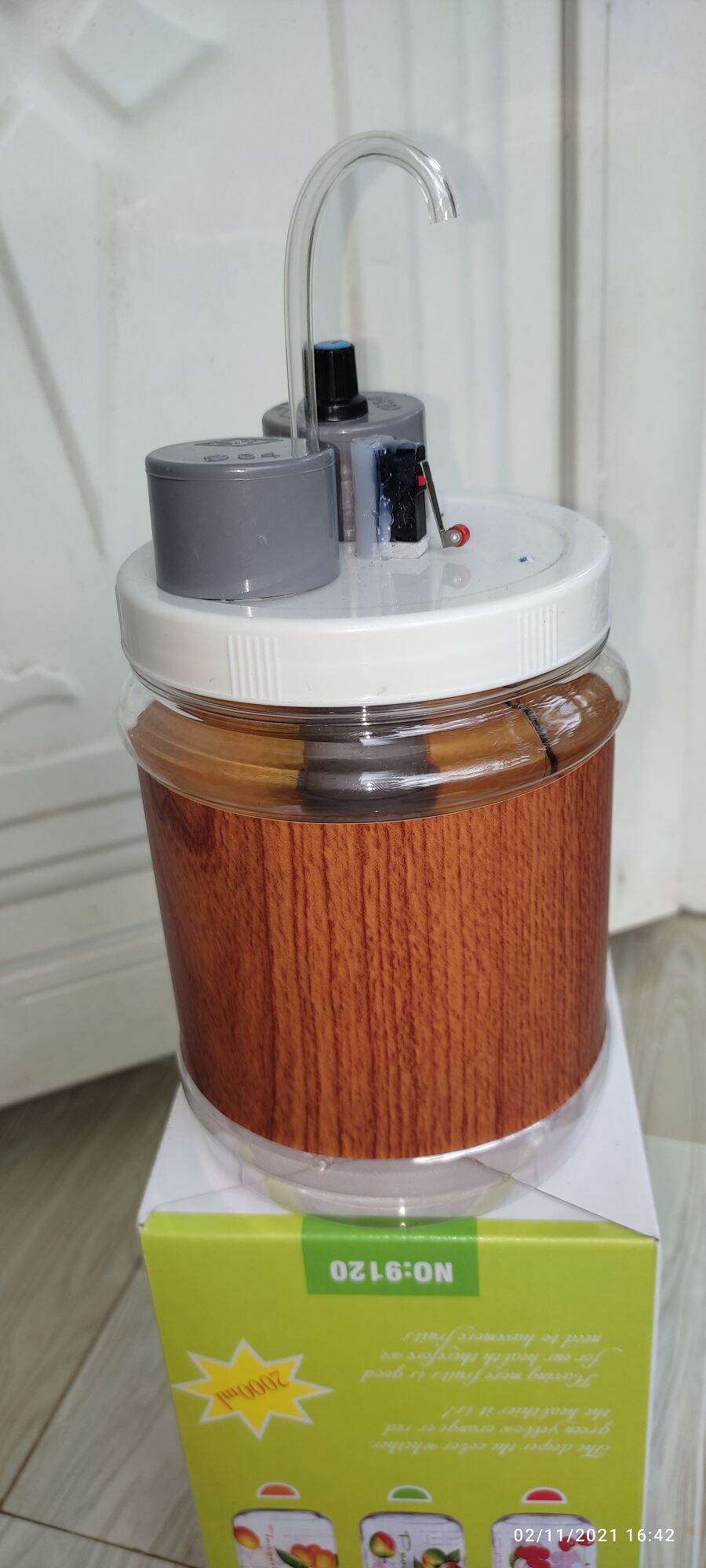 bình rót r,ượu tự động giá rẻ 1,5 lít