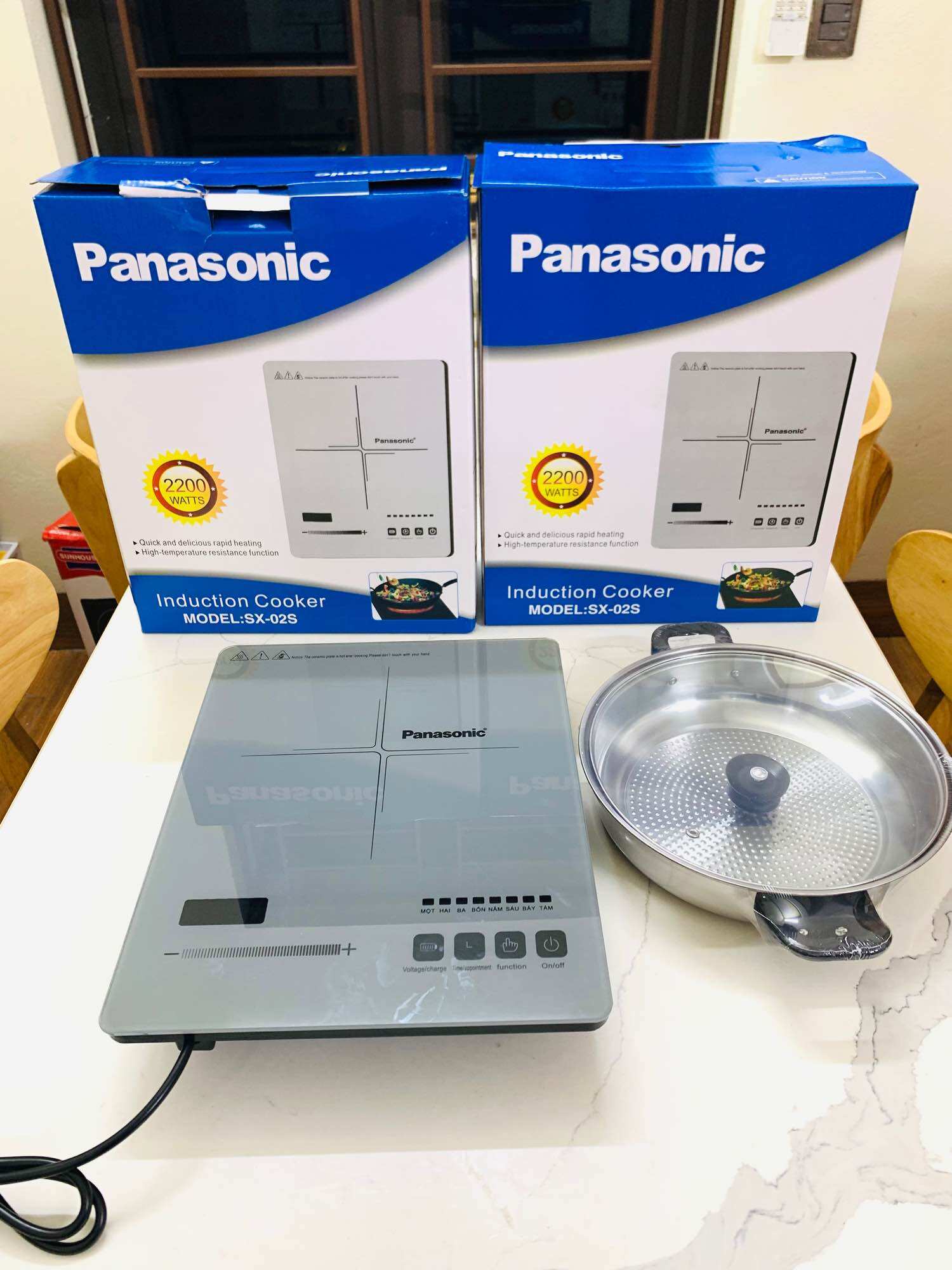Bếp từ cảm ứng panasonic + tặng kèm nồi ==> thương hiệu nhật bản, nhập khẩu