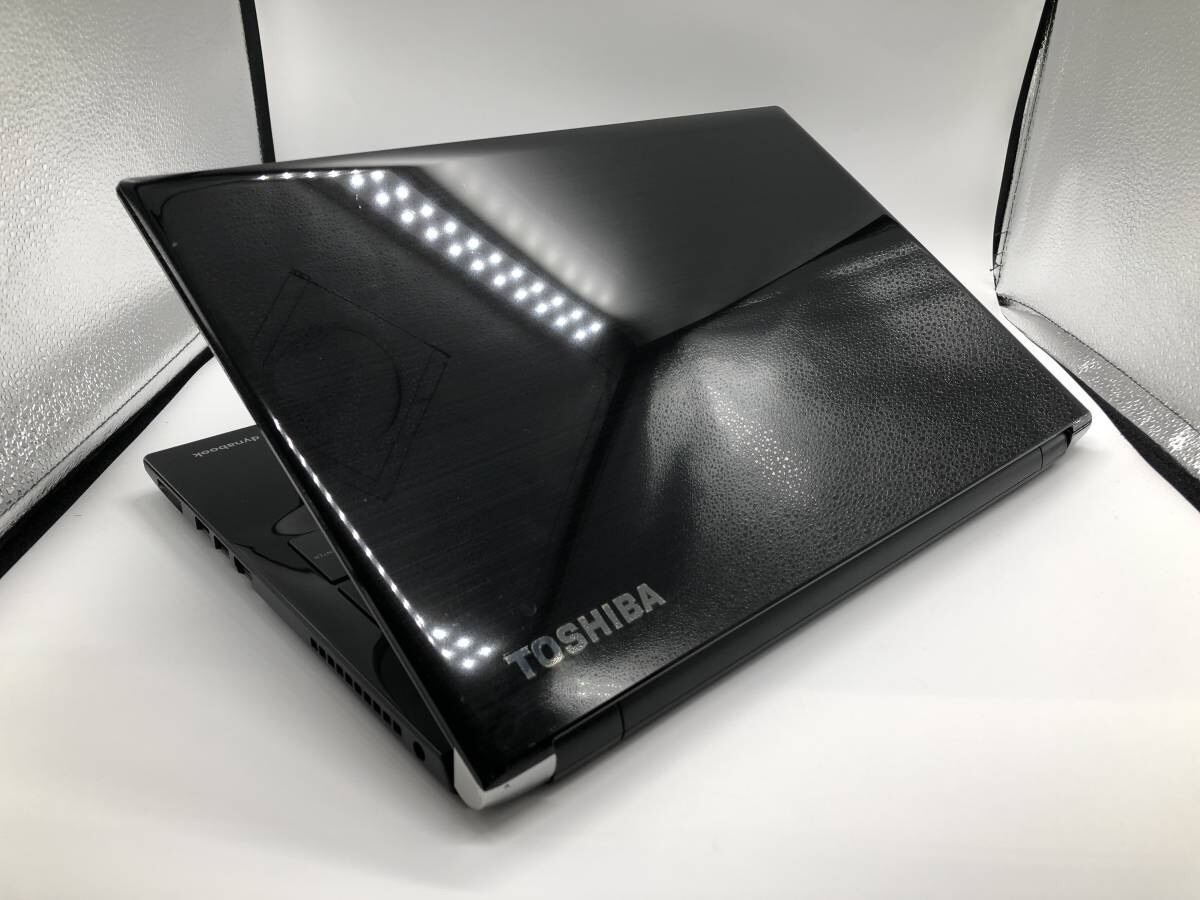 Laptop Toshiba Dynabook T75/CB Core i7-7500U, 8gb ram, 256gb SSD, 15,6” HD, vỏ piano rất đẹp. 