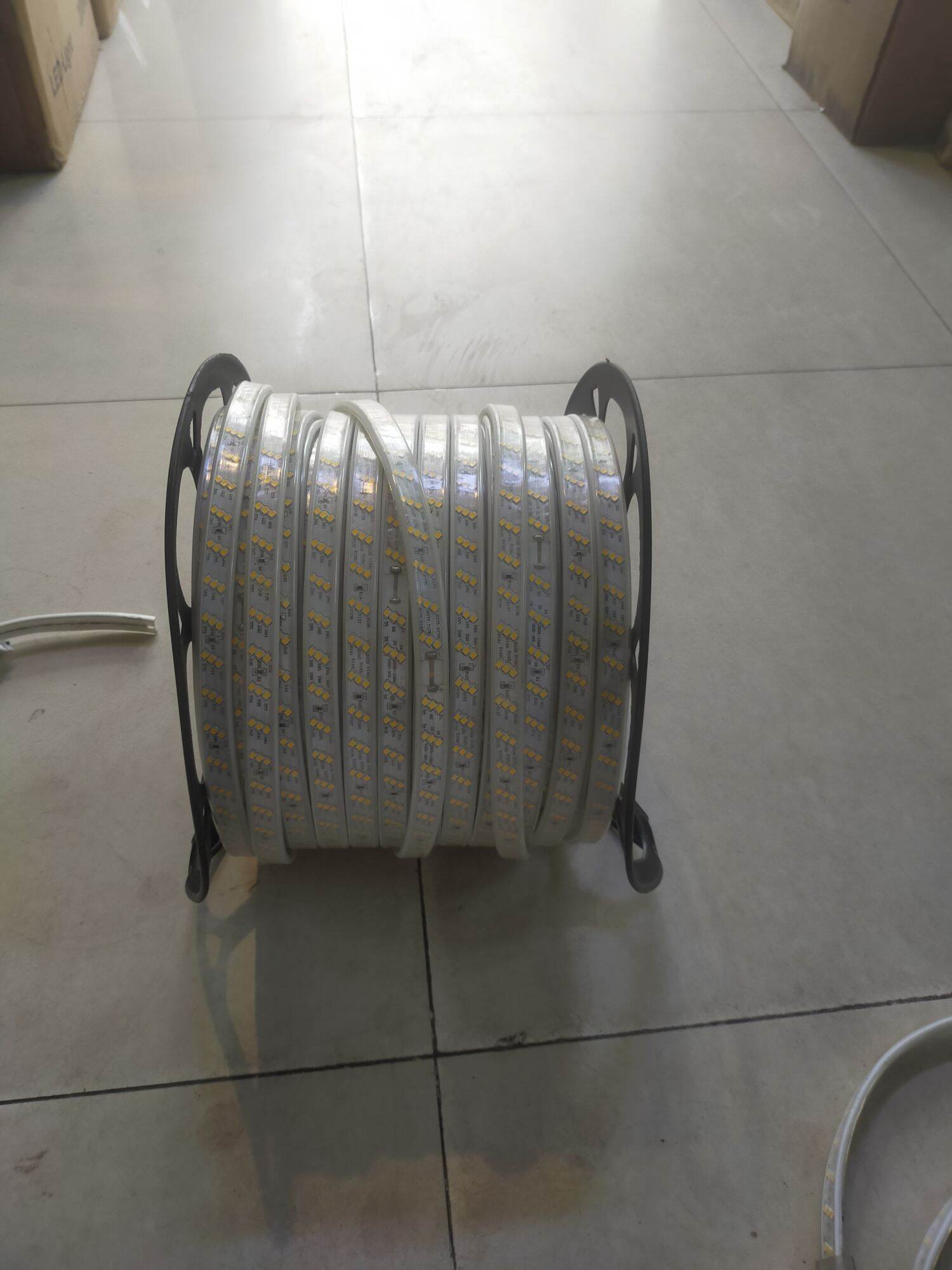 Combo 10m led dây 3 hàng 2835 kèm đui