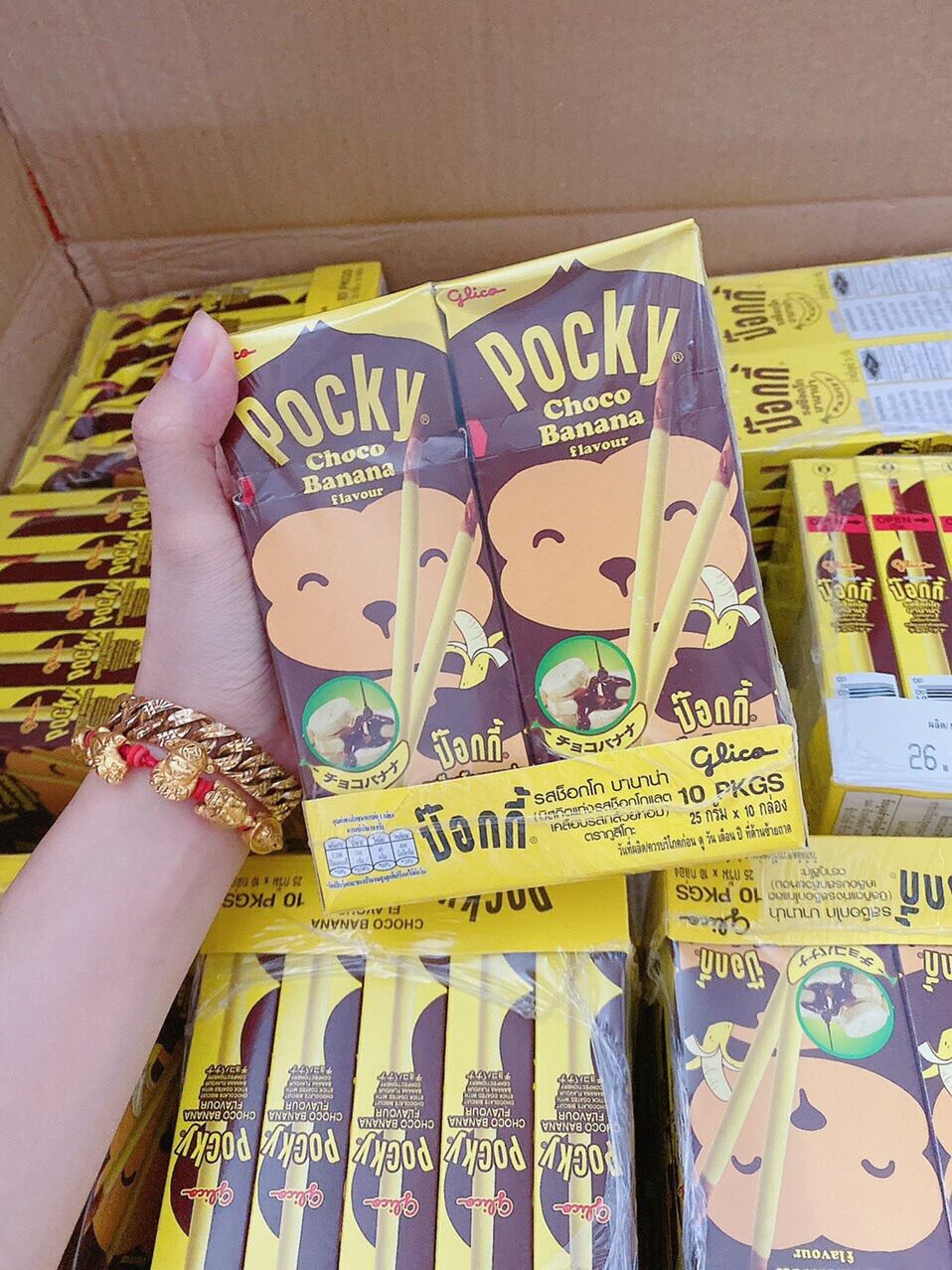 Bánh pocky chuối thái lan lốc 10 hộp