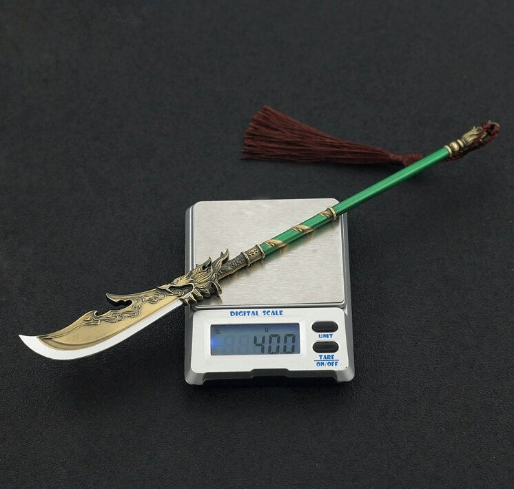 Mô Hình Trảm Mã Thần Long Đao 22cm.