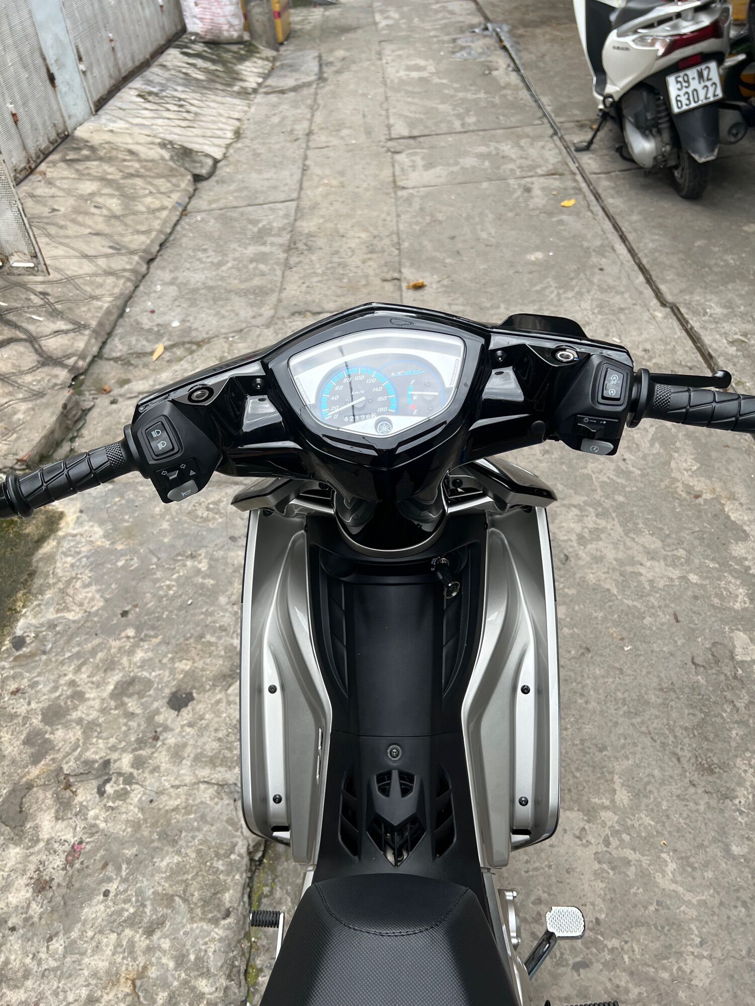 Cùm công tắc NVX Exciter có passing