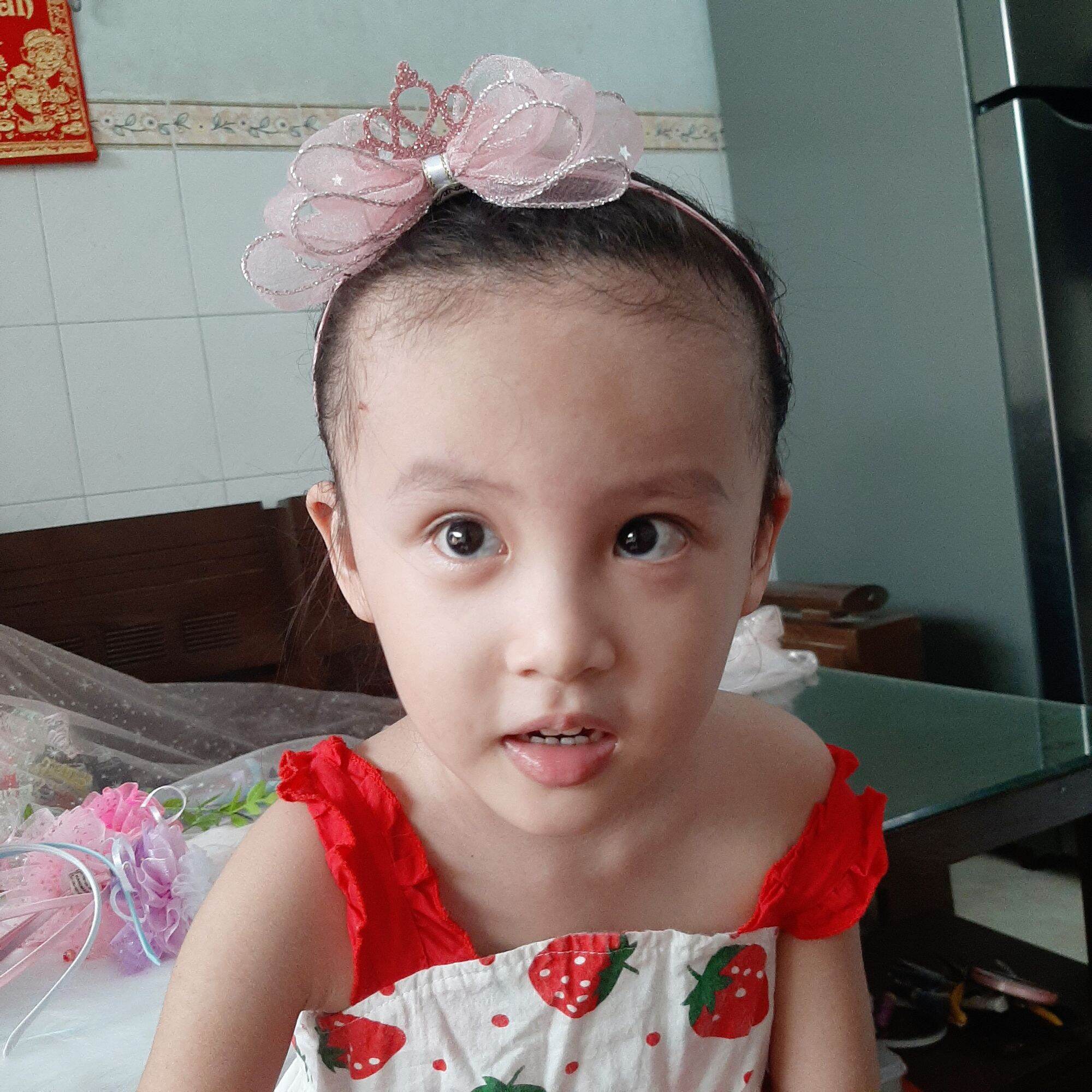 Cài tóc nơ lấp lánh đính vương miện cho bé