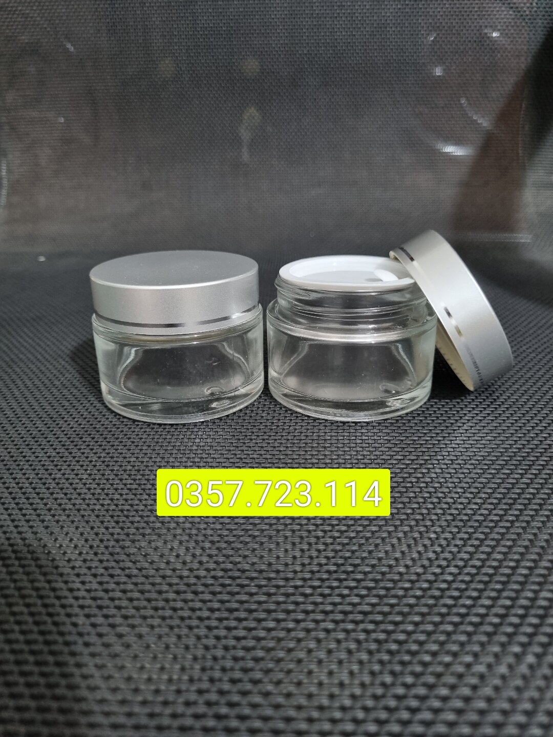 Hũ thủy tinh trong nắp bạc 50ml