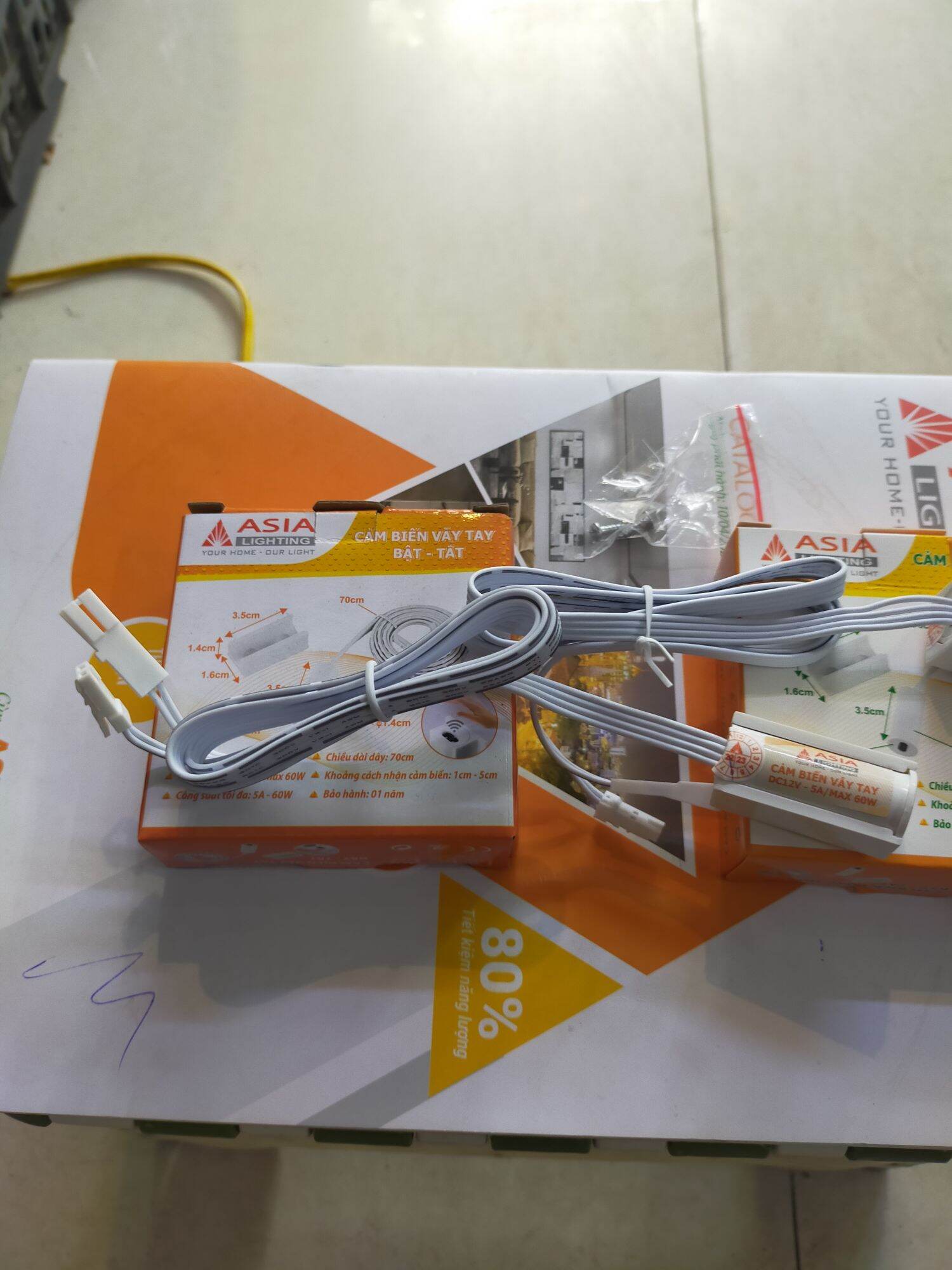 Cảm biến vẫy tay, đóng mở 12v