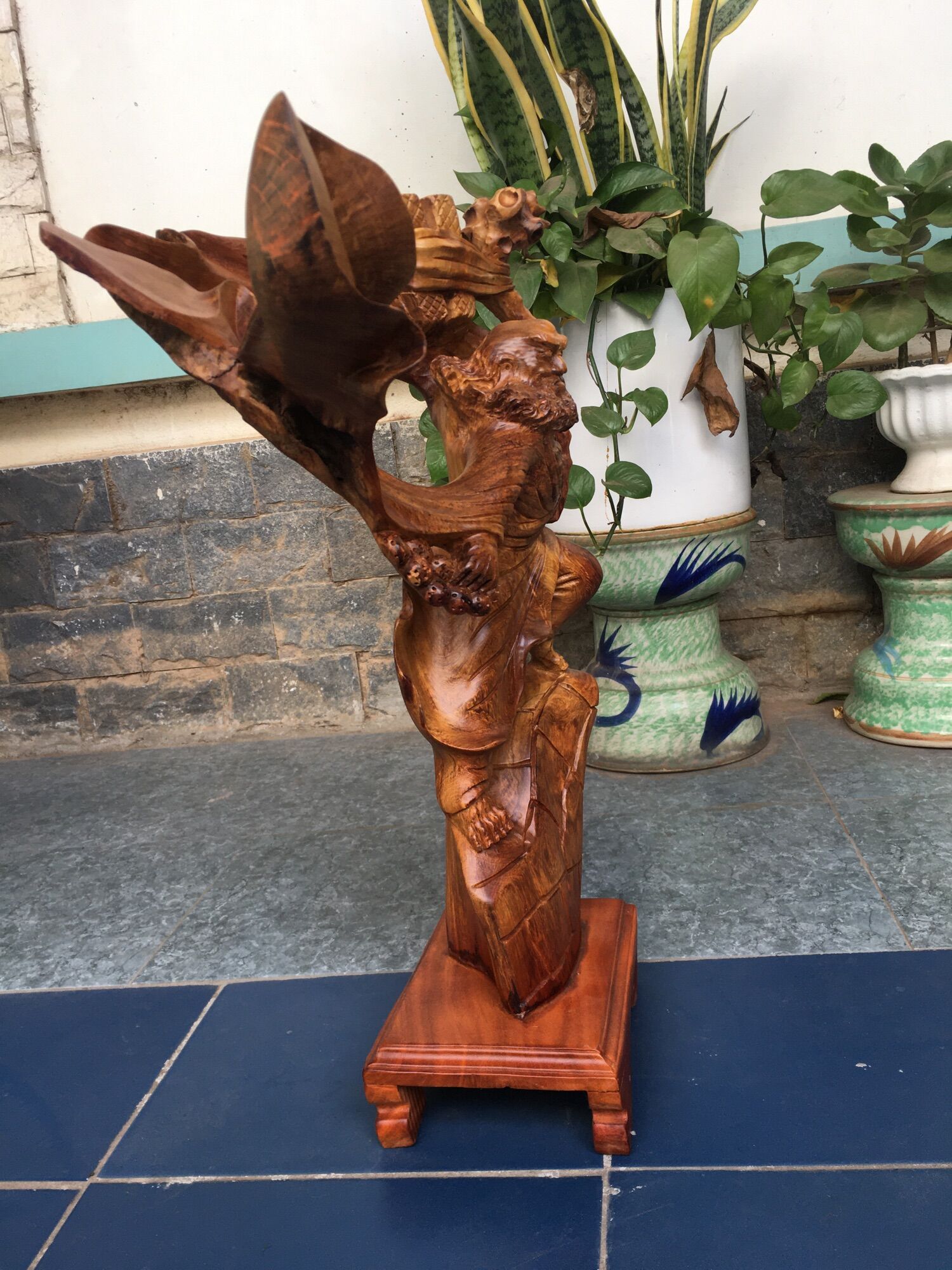 Tượng Gỗ Đạt Ma Bay hương ta