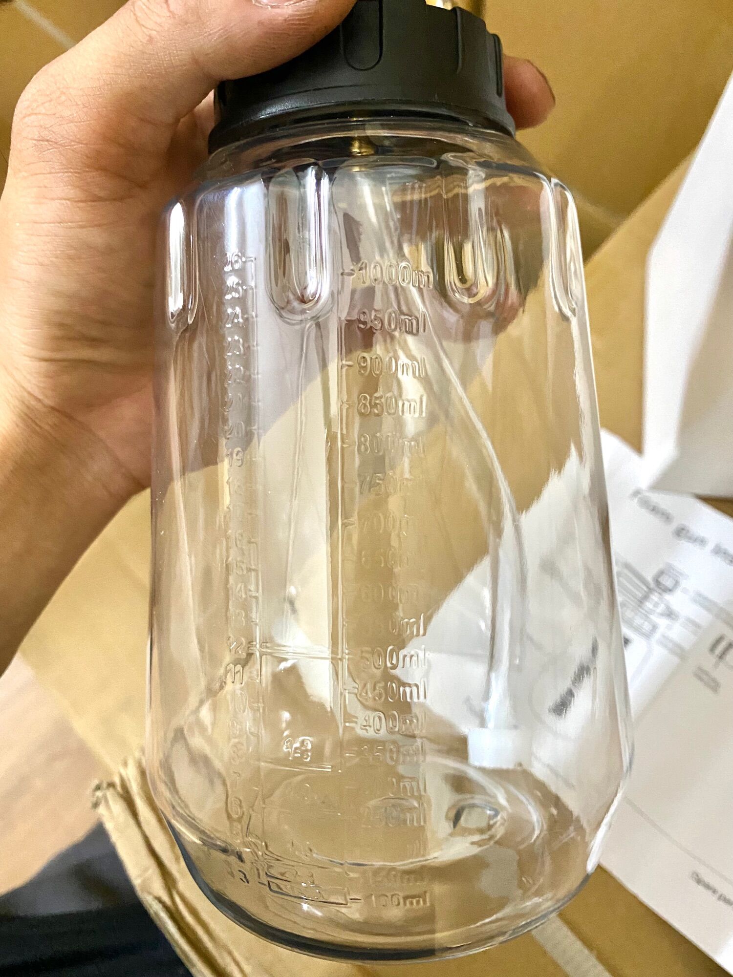 Bình phun bọt tuyết gắn súng rửa xe. Bình 1 lít