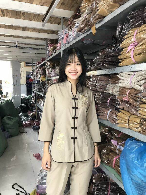 Đồ lam đi chùa nữ. sẩm thêu kate
