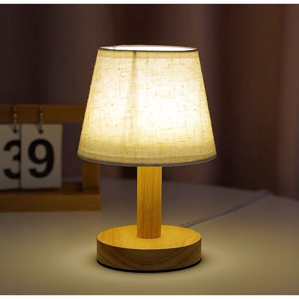 Đèn ngủ để bàn đế gỗ