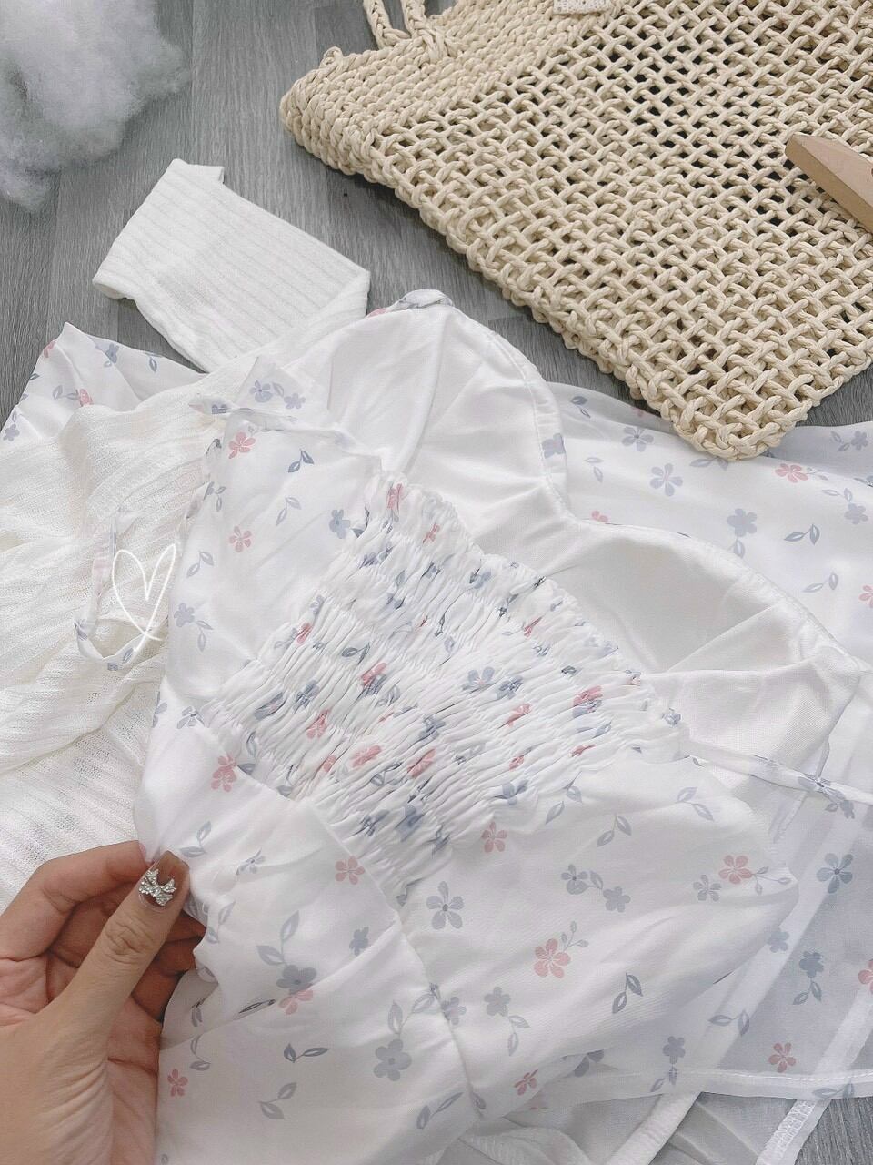 SET ĐẦM 2S HOA PASTEL XẺ TÀ VOI ÁO KHOÁC(CÓ MÚT NGỰC)