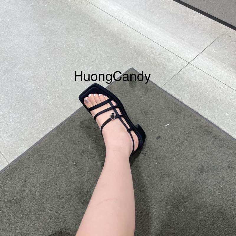 Sandal Ck dây đen gót vuông ( lùi1 size)