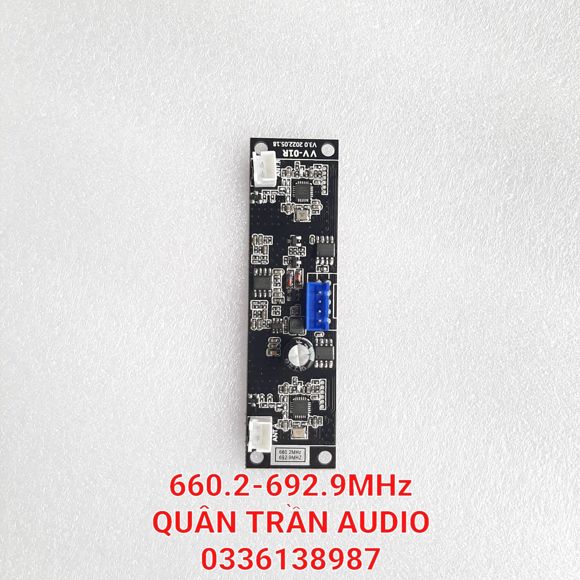Bo rời micro loa kéo không dây
tần số 660.2 - 692.9mhz