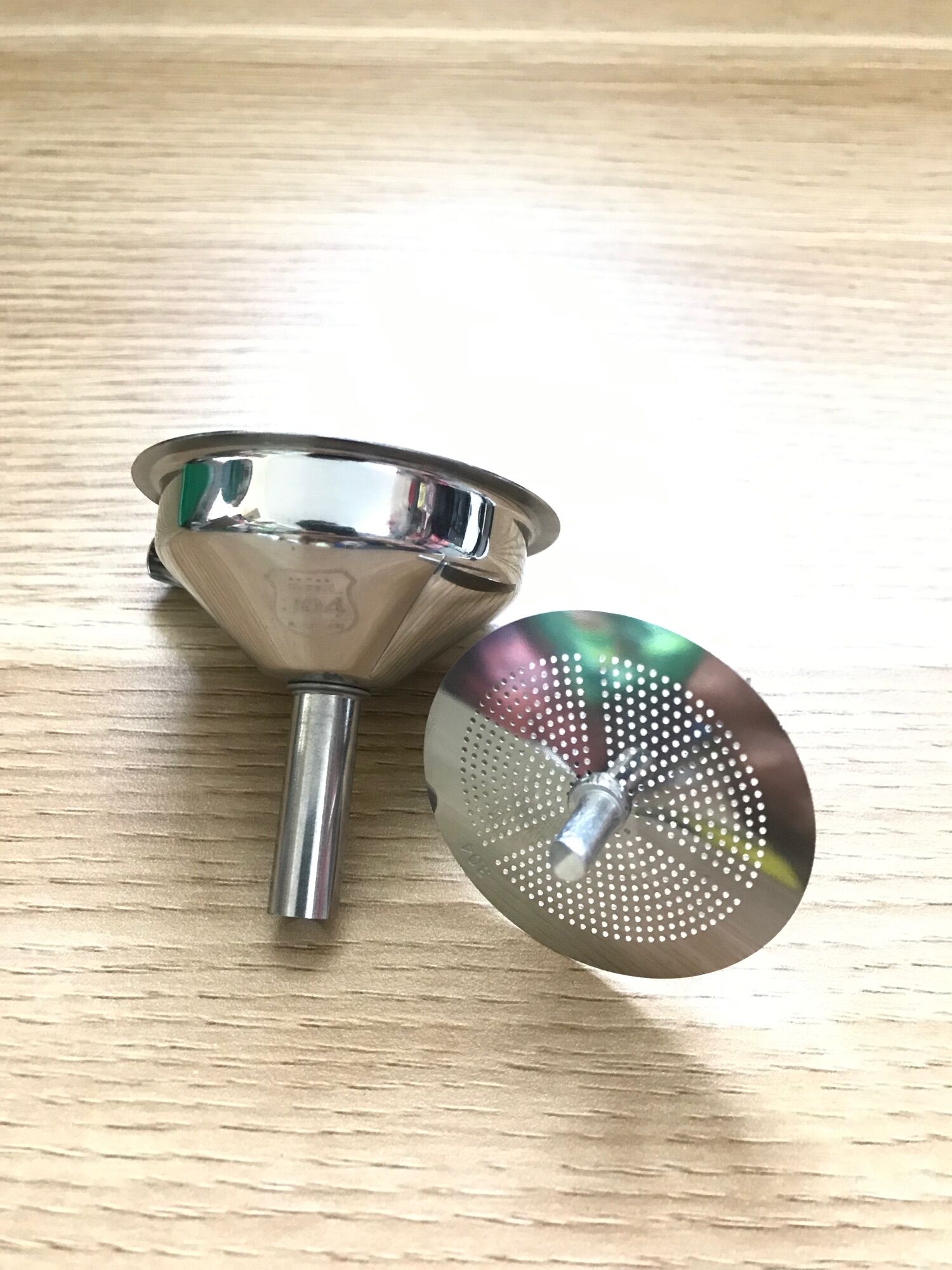 Phễu lọc inox 304 nhỏ 6x5.5cm lưới lọc có thể tháo rời tiện dụng