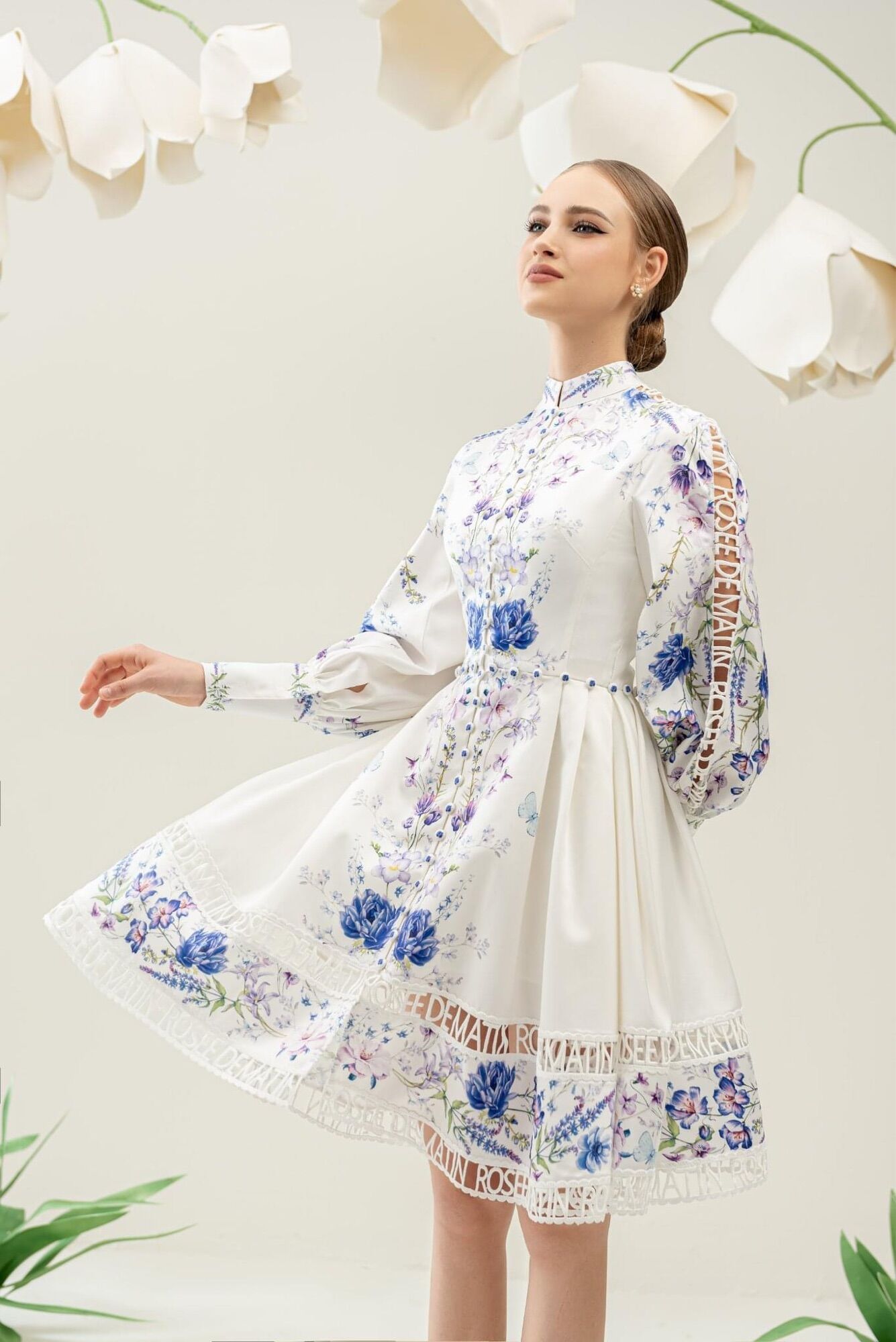 1M ren chữ màu đen