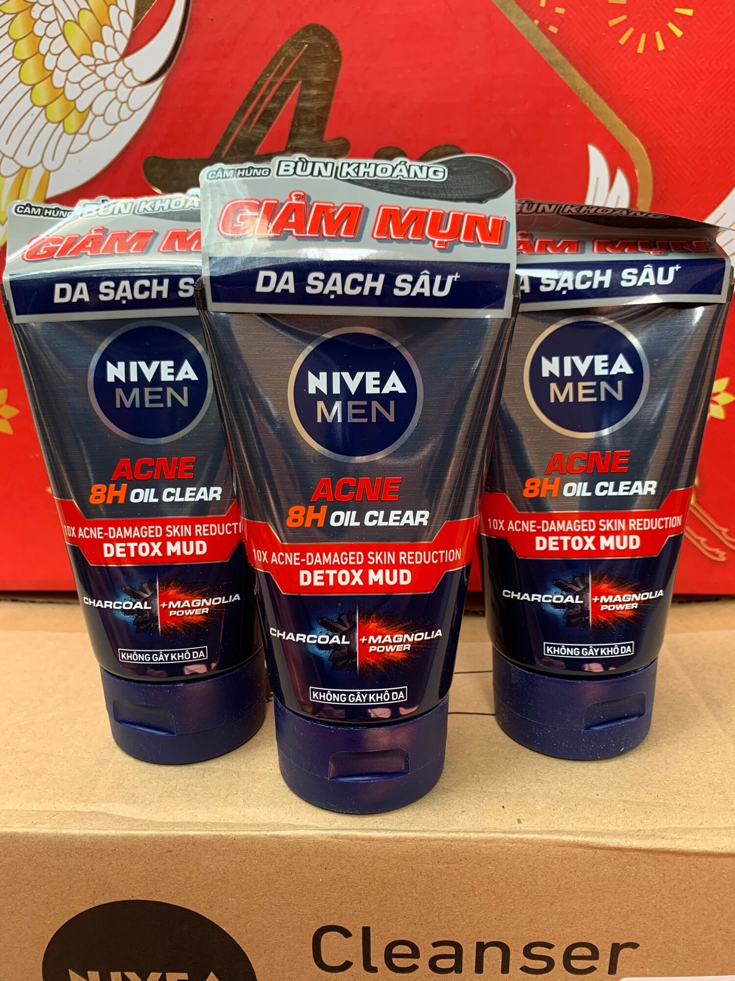Sữa rửa mặt Nivea Men giúp giảm mụn & hư tổn da Detox Mud 100g