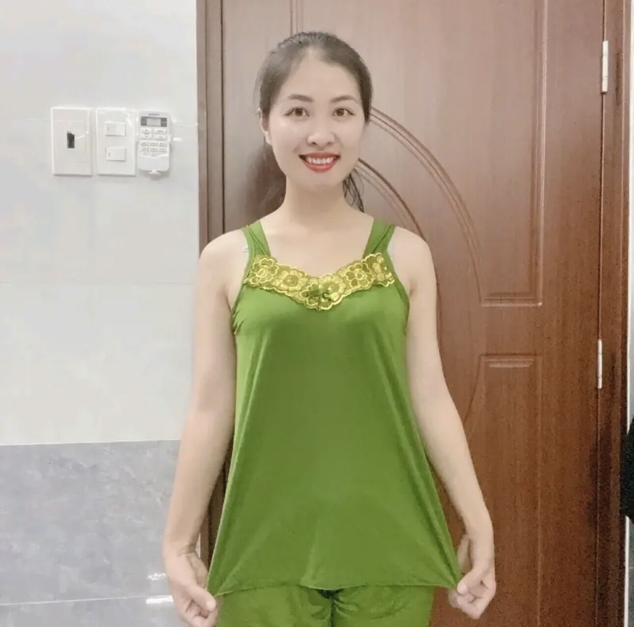 Bộ đùi thun lạnh dây bản phối ren hoa