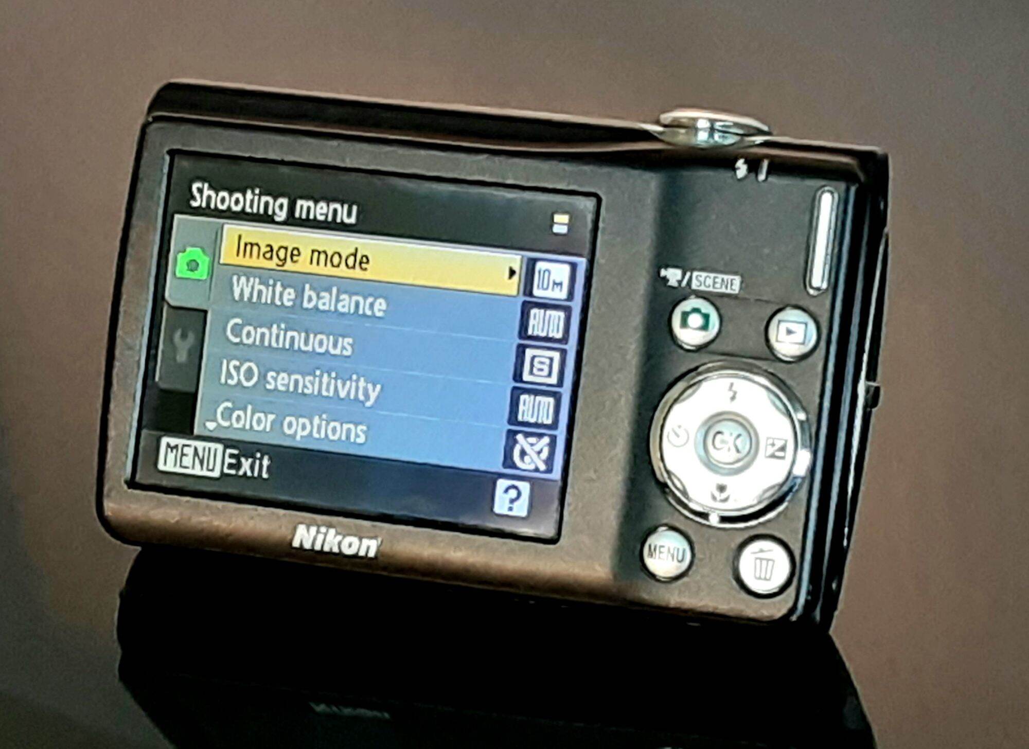 Máy ảnh kts Nikon S220 Vintage ( 10.0 megapixel)