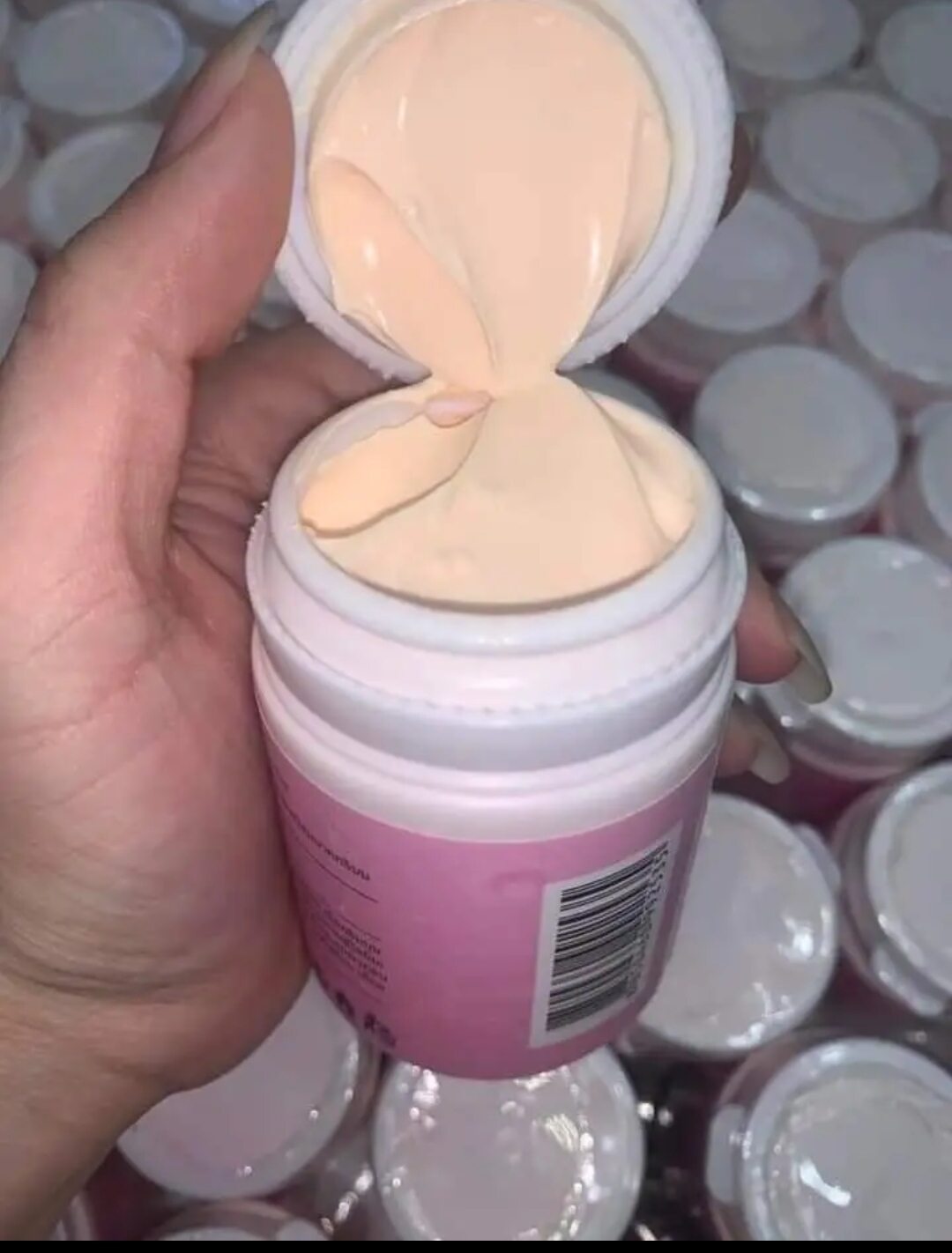 KEM BODY KÍCH TRẮNG ABUTINE  250ML