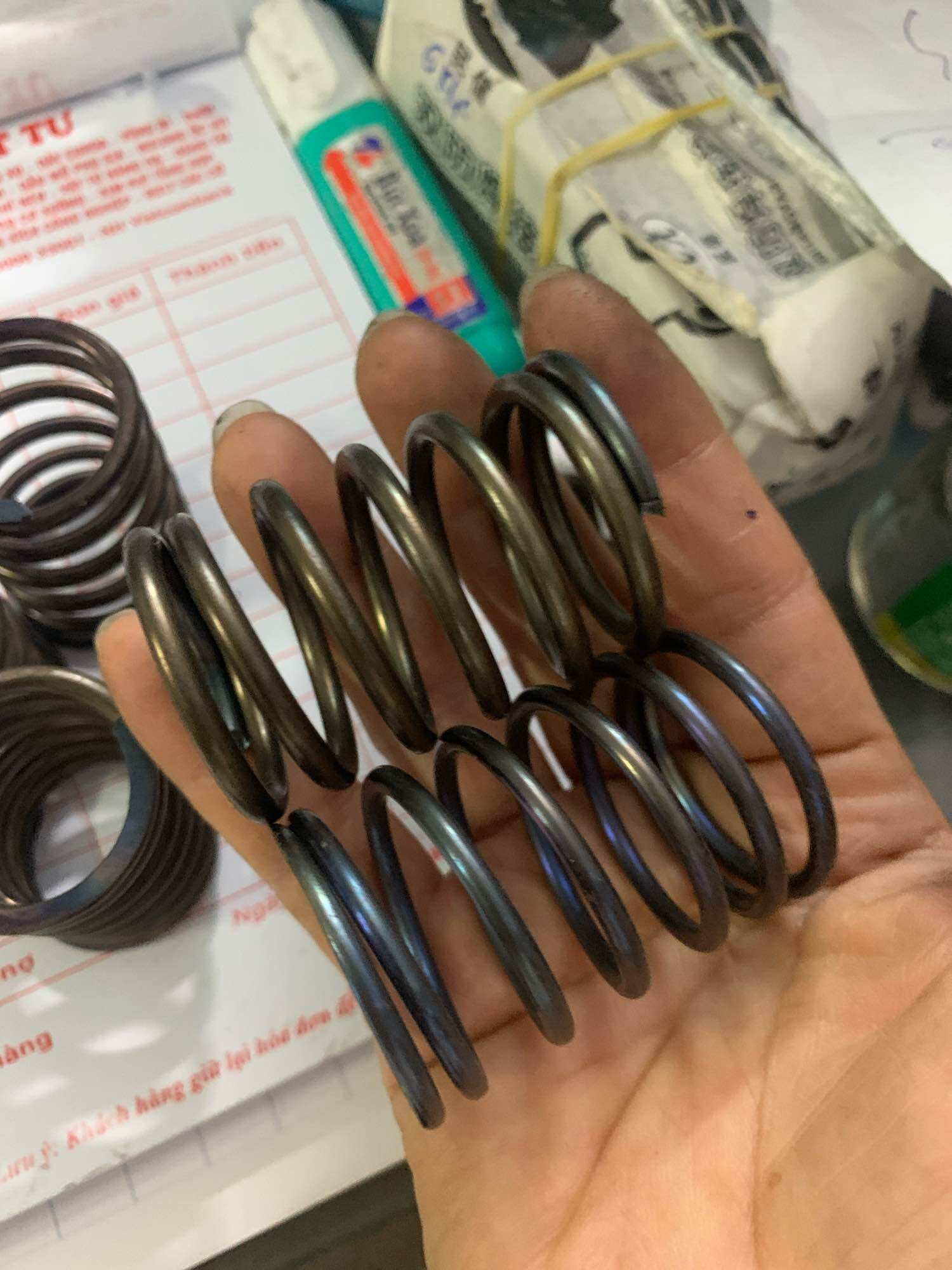 Lò xo nén phi 34 (sợi 3mm;3.5mm dài 50mm)