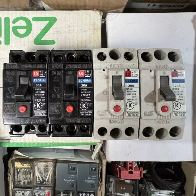 Aptomat 2 pha chống giật 30A AC220V_Hàng bãi(nhật hoặc hàn)