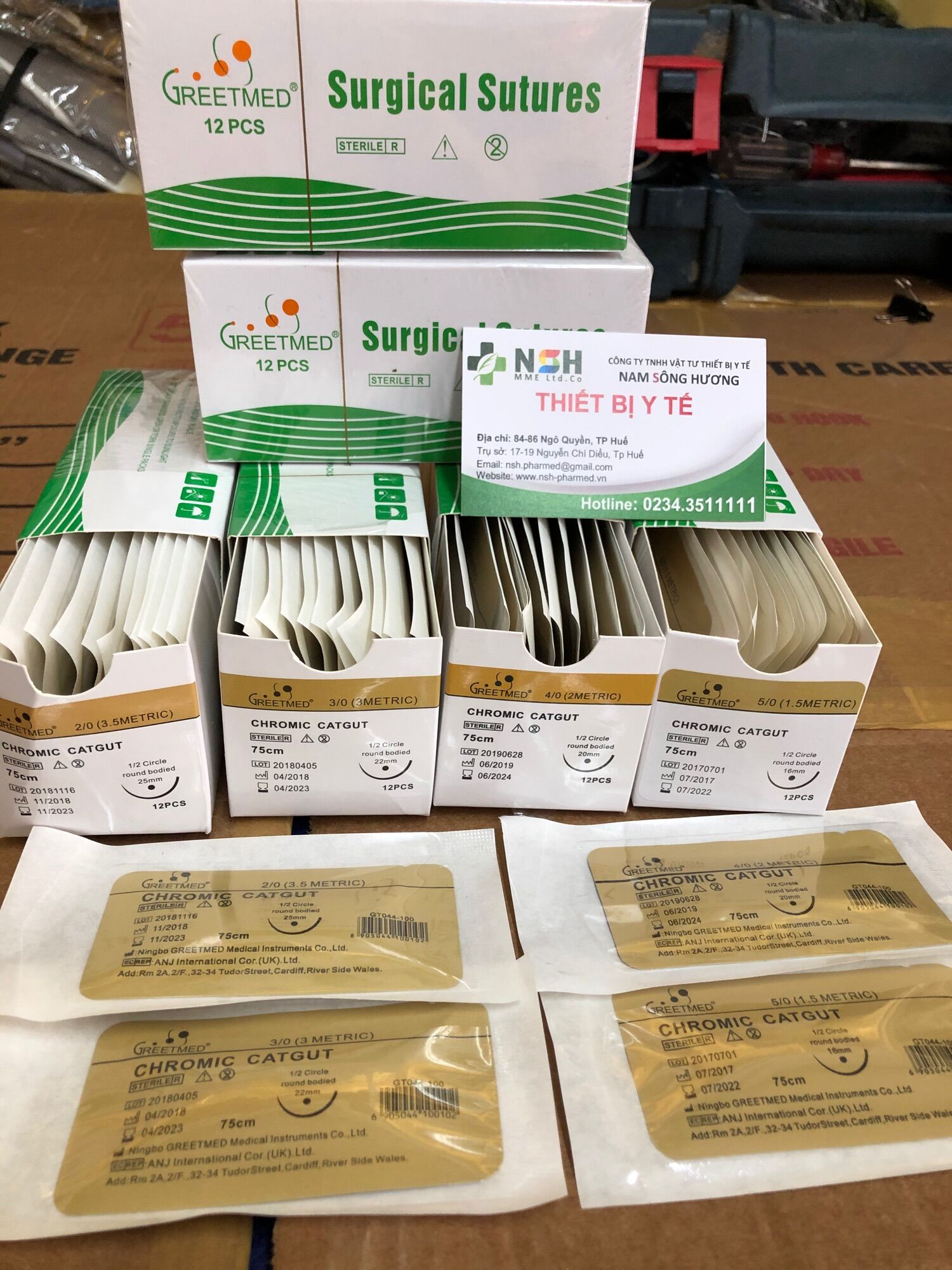 Chỉ phẫu thuật chromic cagut tự tiêu GREETMED, chỉ phẫu thuật CHROMIC CATGUT, chỉ khâu tự tiêu chỉ khâu y tế tự tan CHROMIC CATGUT số 1/0 2/0 3/0 4/0 5/0