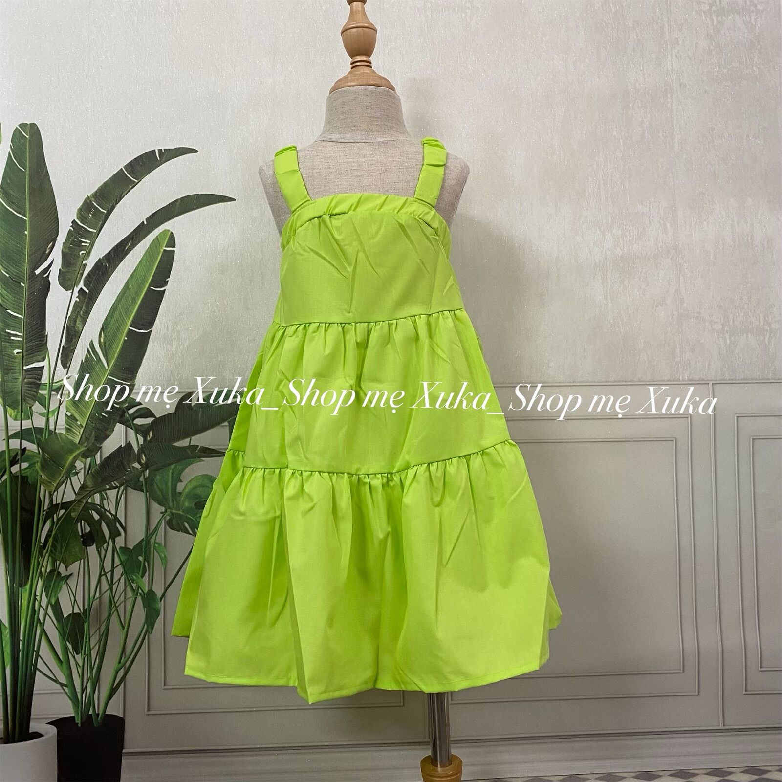 Váy xoè 2 dây bé gái đi biển