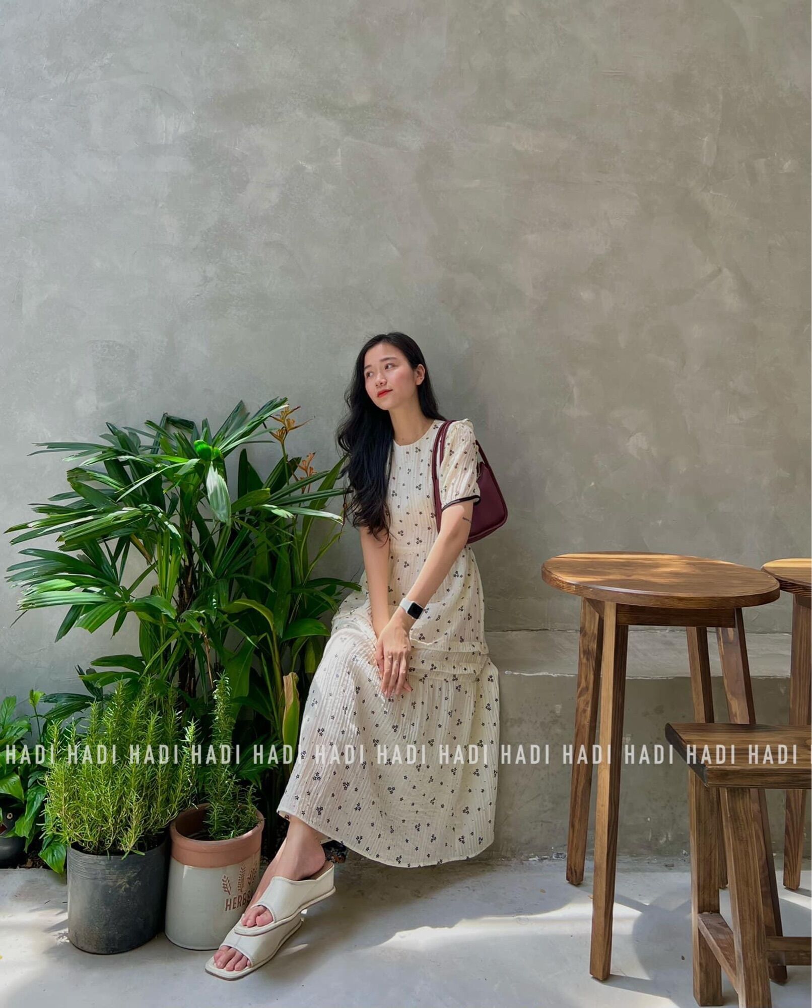 Váy hoa dáng babydoll thắt eo - Trà