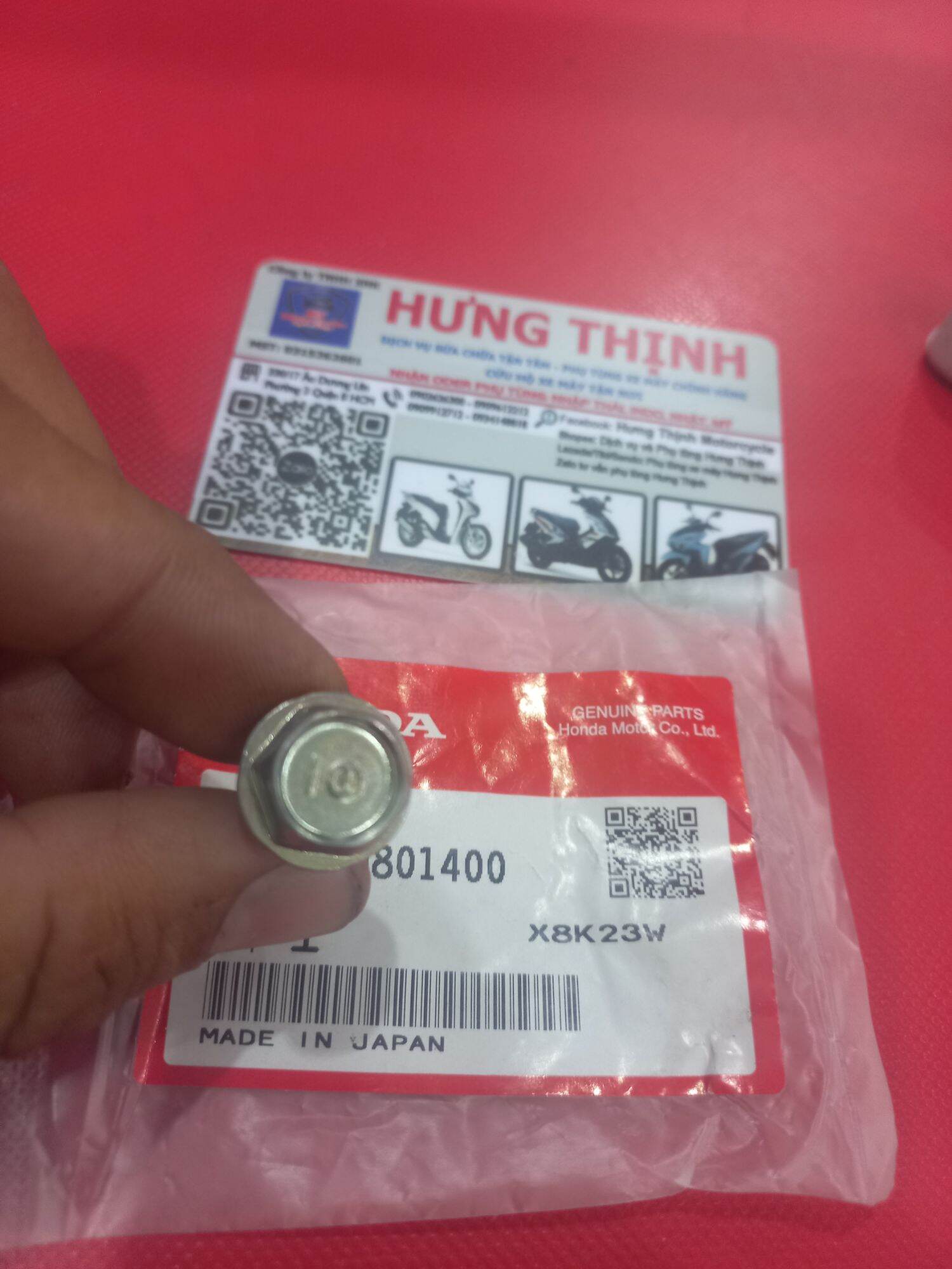 Ốc bắc bát gác chân sau và ốc xả nhớt láp : Sh ý