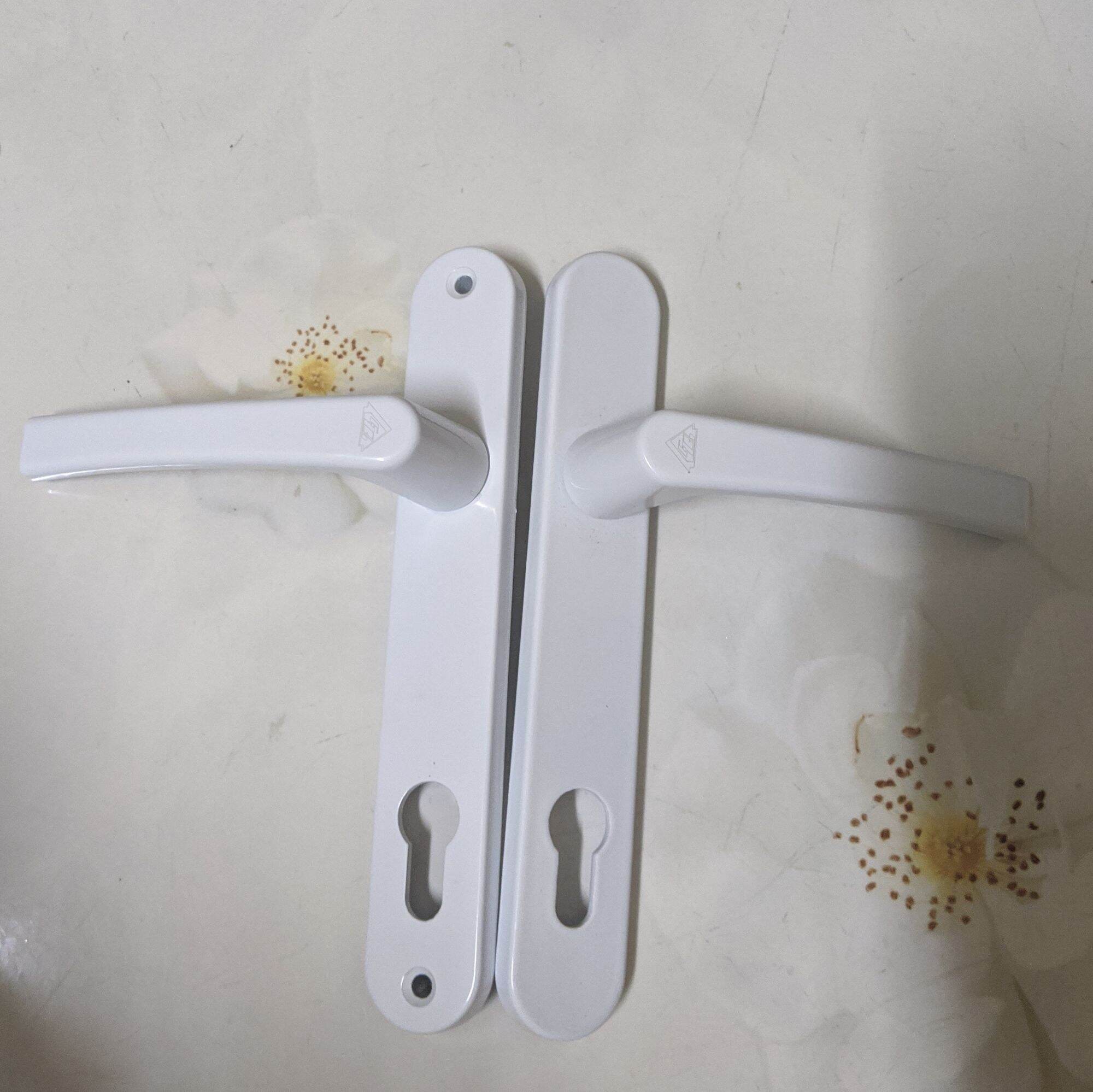 2 tay nắm gạt đơn điểm cửa nhựa