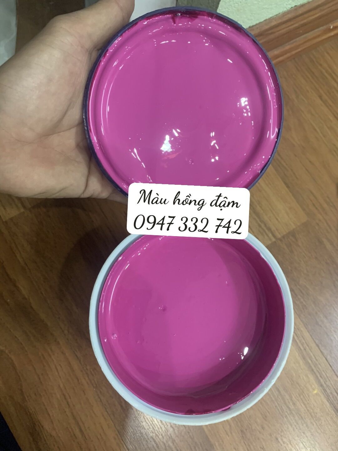 Sơn chậu màu hồng cánh sen